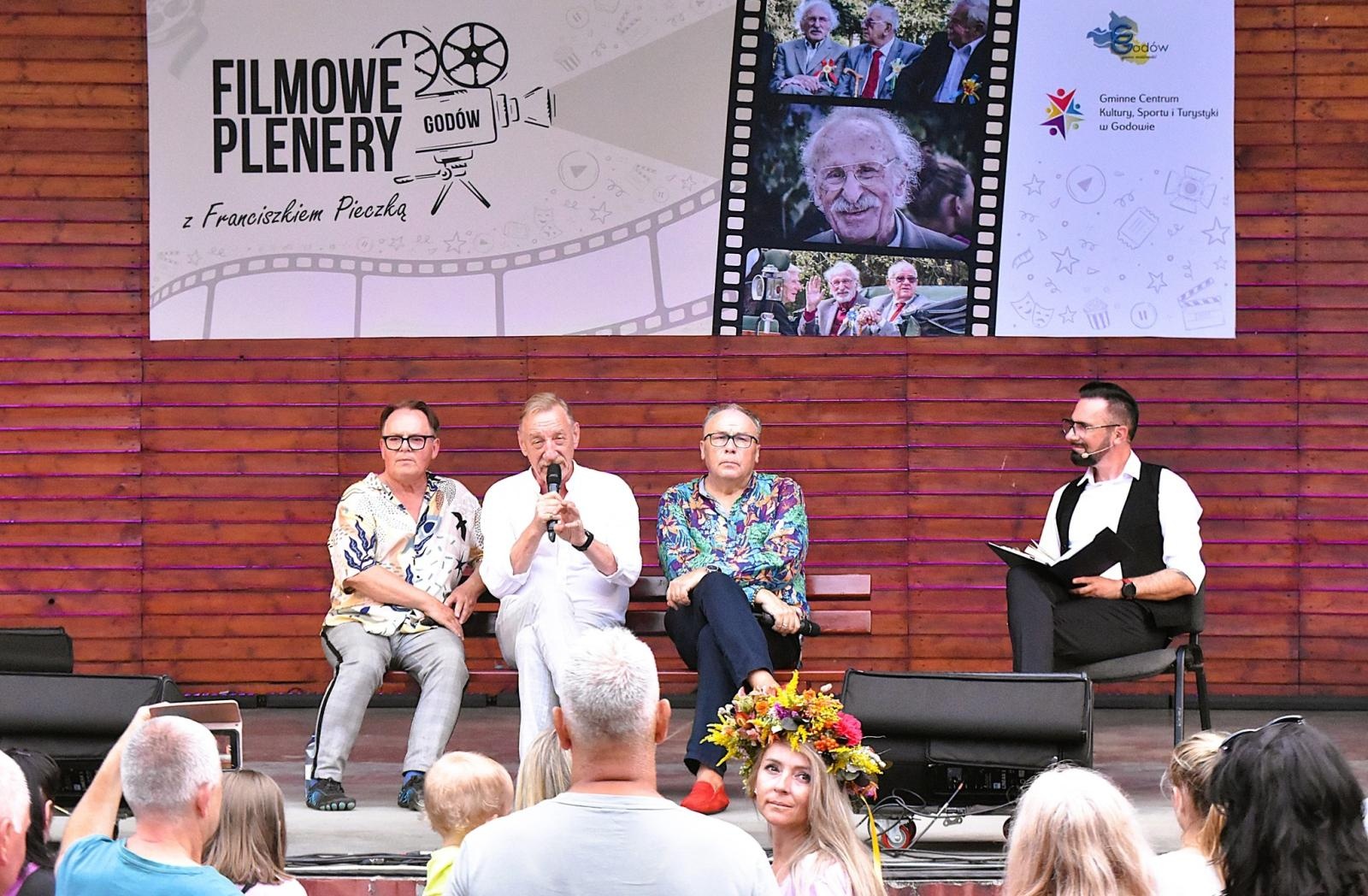 Zdjęcie w galerii na portalu naszwodzislaw.com: Pietrek, Hadziuk i Solejuk w Godowie, czyli Filmowe Plenery z Franciszkiem Pieczką [FOTO] wiadomości z regionu