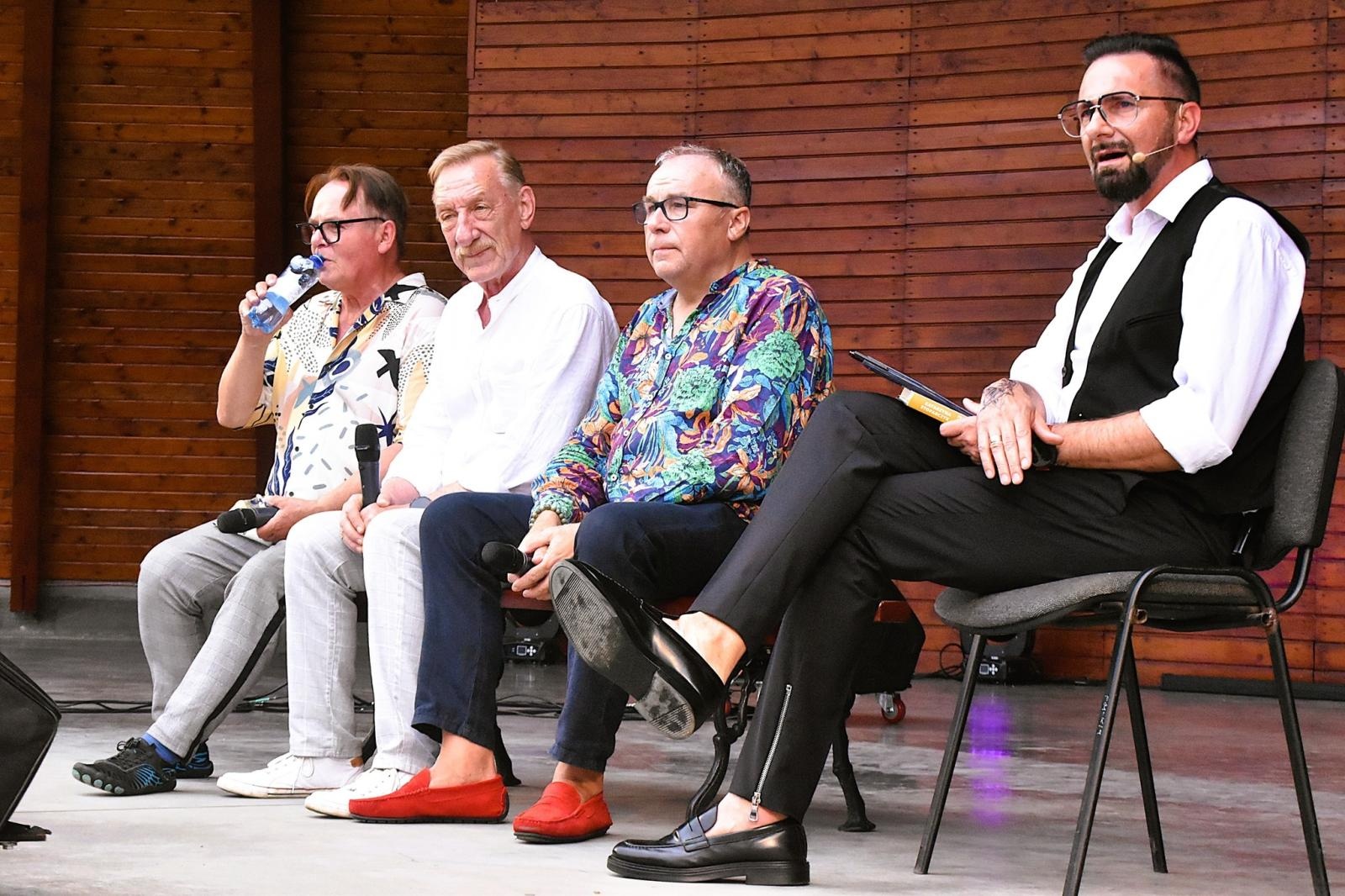 Zdjęcie w galerii na portalu naszwodzislaw.com: Pietrek, Hadziuk i Solejuk w Godowie, czyli Filmowe Plenery z Franciszkiem Pieczką [FOTO] wiadomości z regionu