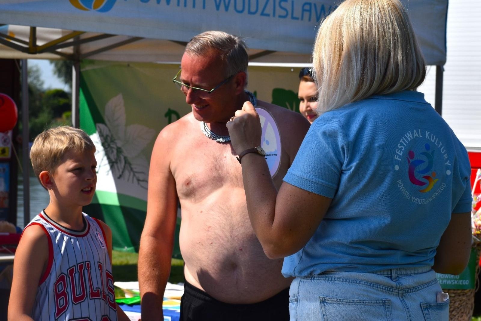 Zdjęcie w galerii na portalu naszwodzislaw.com: Bezpieczeństwo nad wodą. Profilaktyczna akcja służb w Olzie [FOTO] wiadomości z regionu