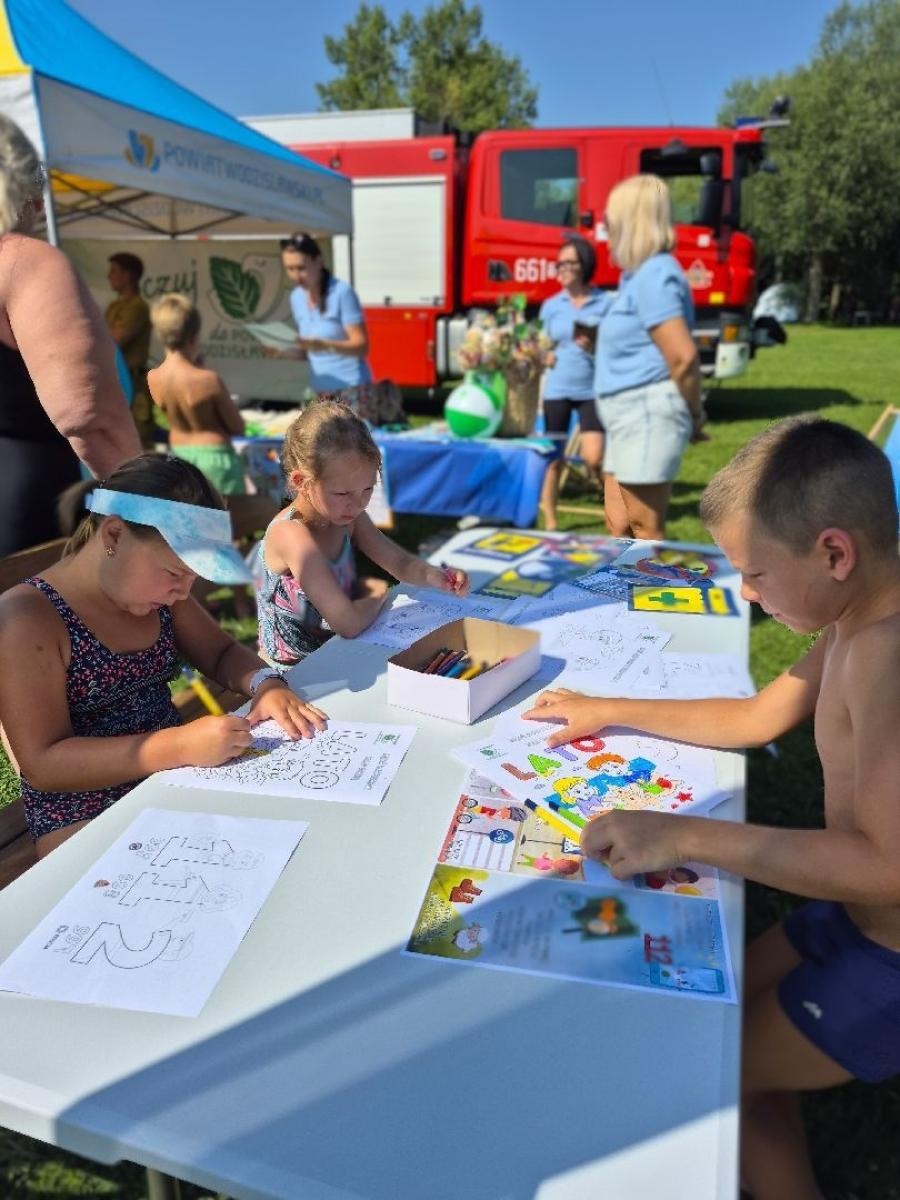 Zdjęcie w galerii na portalu naszwodzislaw.com: Bezpieczeństwo nad wodą. Profilaktyczna akcja służb w Olzie [FOTO] wiadomości z regionu