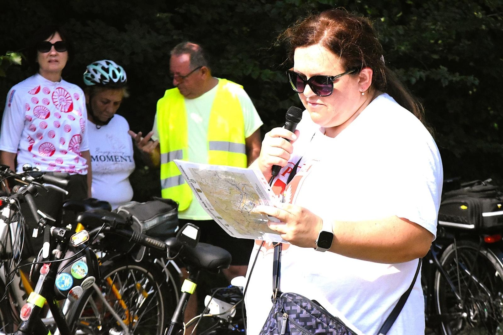 Zdjęcie w galerii na portalu naszwodzislaw.com: Kolarze oddali hołd powstańcom wiadomości z regionu