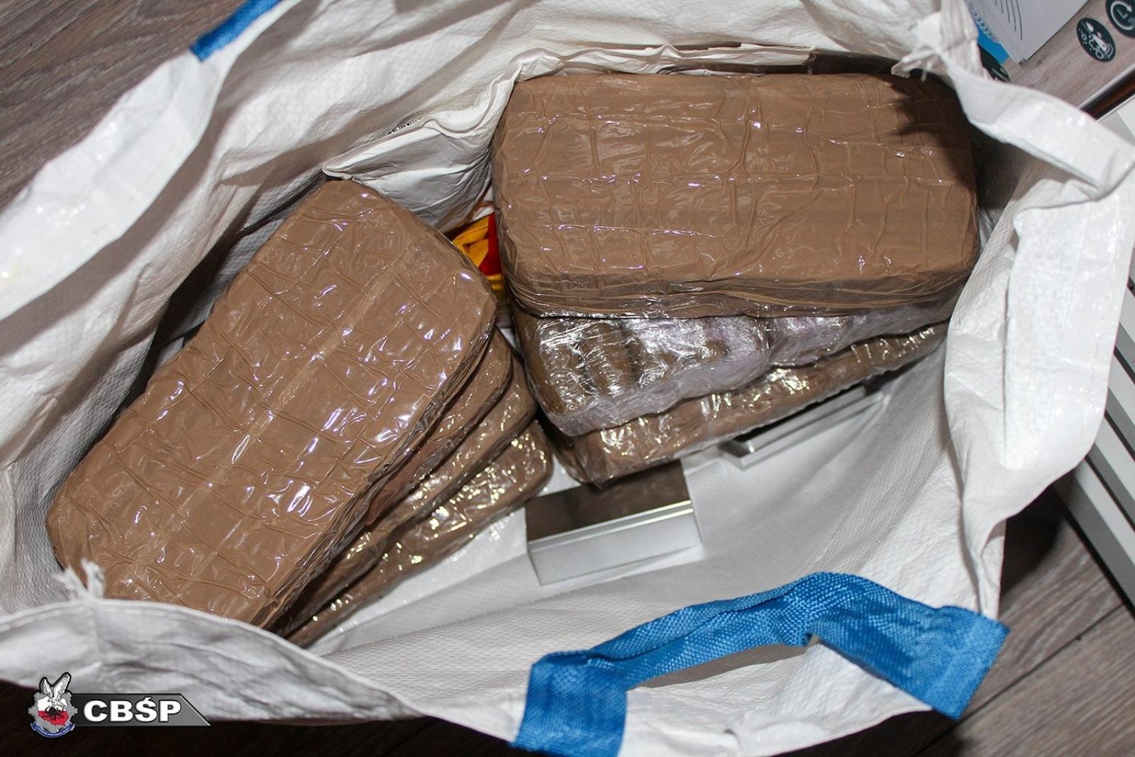 Zdjęcie w galerii na portalu naszwodzislaw.com: Gigantyczna operacja CBŚP: ponad 800 kg narkotyków i kilkanaście ton marihuany w transgranicznym obrocie wiadomości z regionu