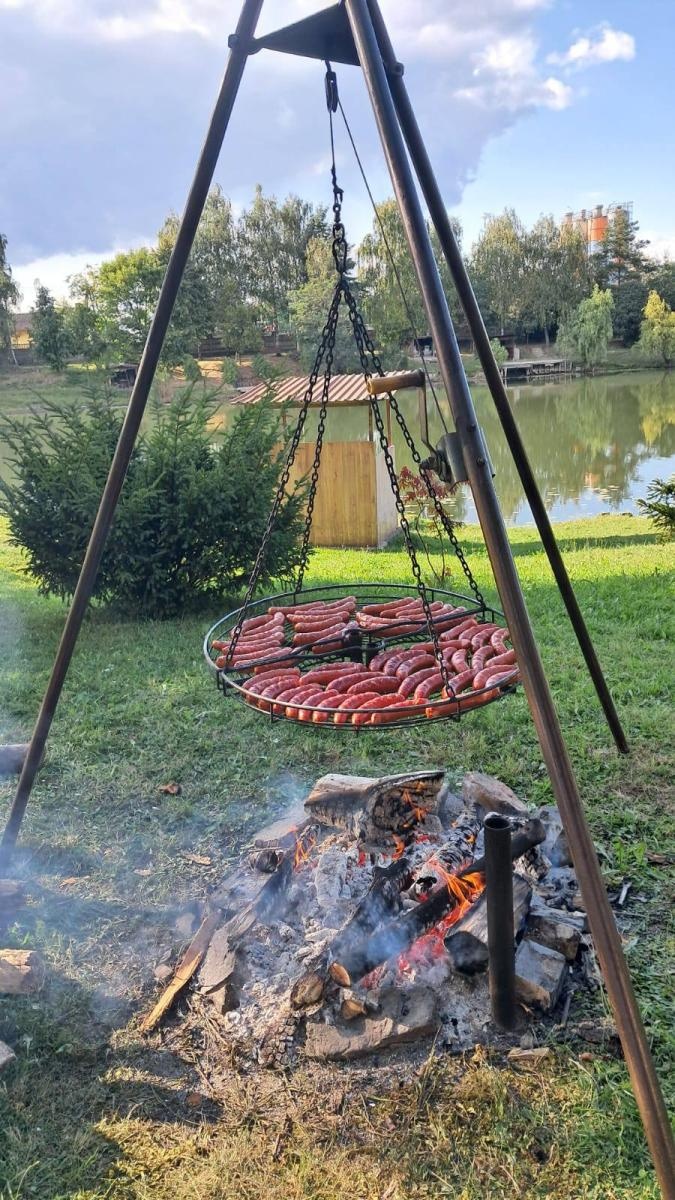 Zdjęcie w galerii na portalu naszwodzislaw.com: Buków pożegnał lato podczas festynu sołeckiego [FOTO] wiadomości z regionu