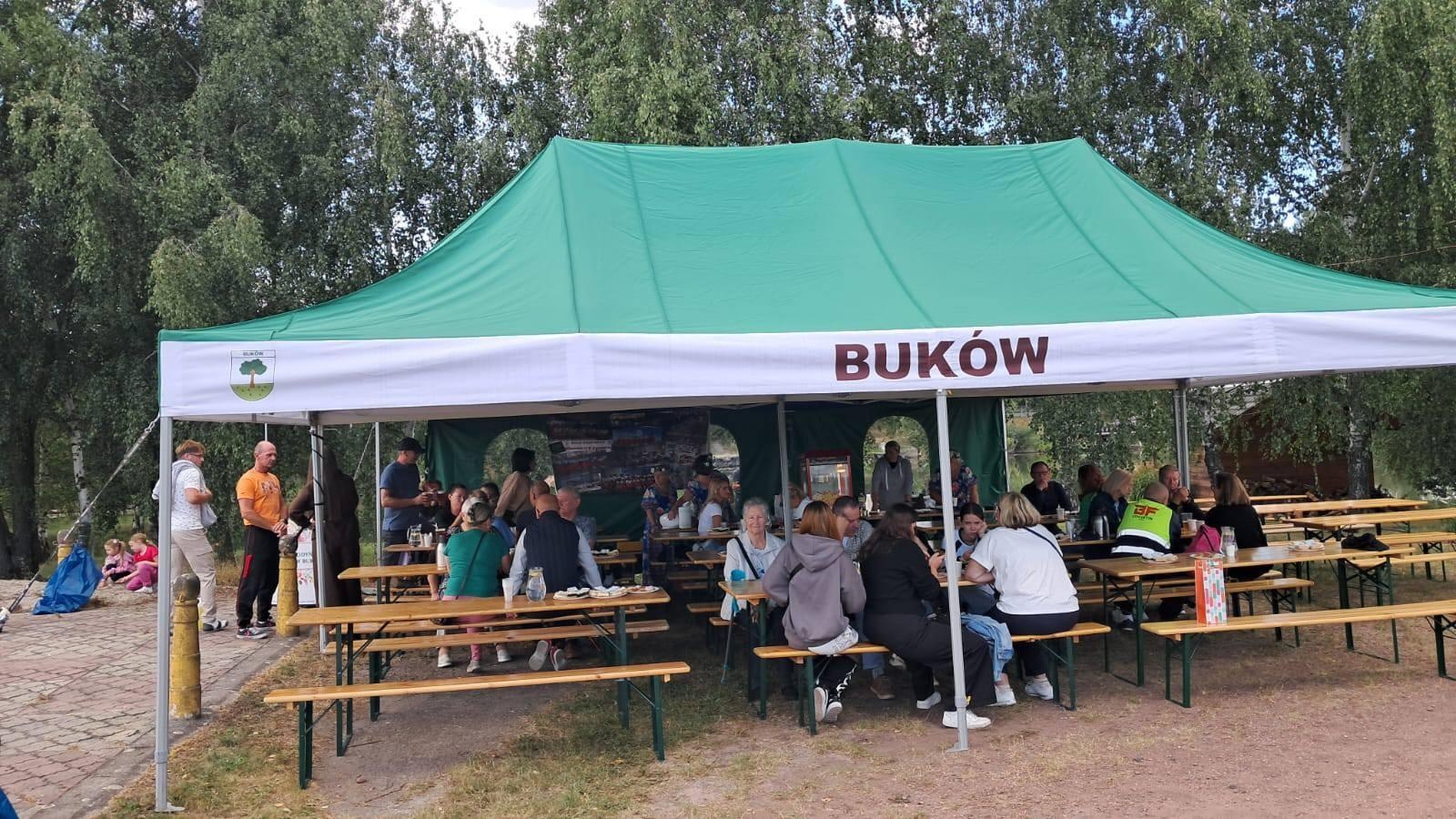 Zdjęcie w galerii na portalu naszwodzislaw.com: Buków pożegnał lato podczas festynu sołeckiego [FOTO] wiadomości z regionu