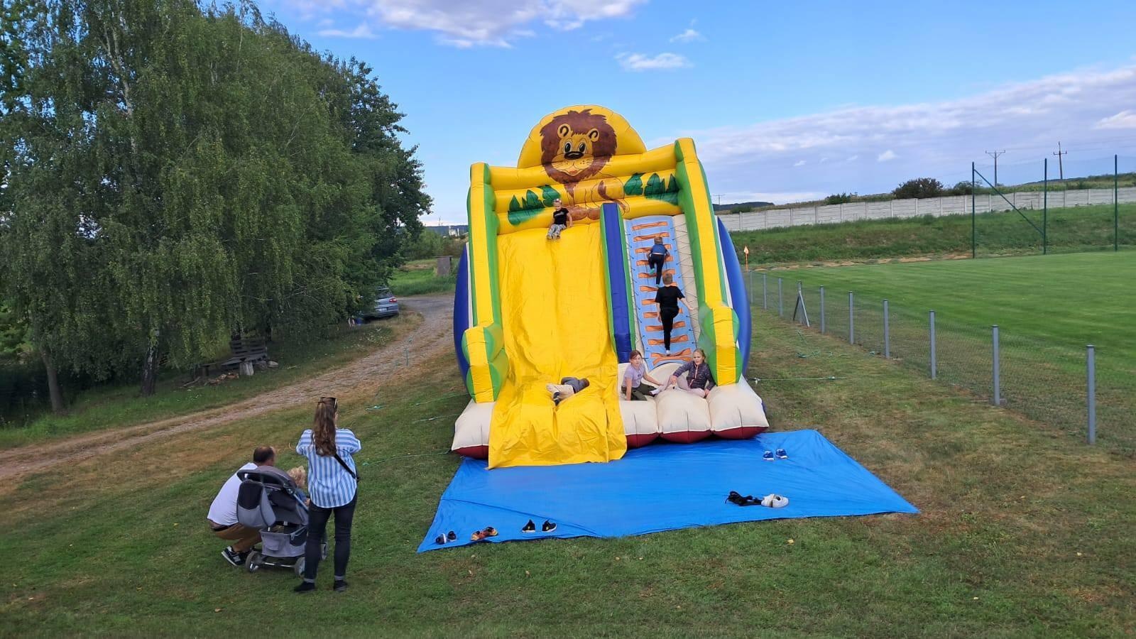 Zdjęcie w galerii na portalu naszwodzislaw.com: Buków pożegnał lato podczas festynu sołeckiego [FOTO] wiadomości z regionu