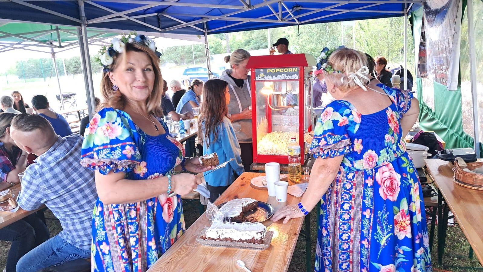 Zdjęcie w galerii na portalu naszwodzislaw.com: Buków pożegnał lato podczas festynu sołeckiego [FOTO] wiadomości z regionu