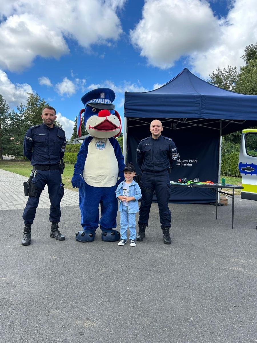 Zdjęcie w galerii na portalu naszwodzislaw.com: Skrzyszów podzielił się życiem. Udana akcja krwiodawstwa z udziałem wodzisławskiej policji wiadomości z regionu