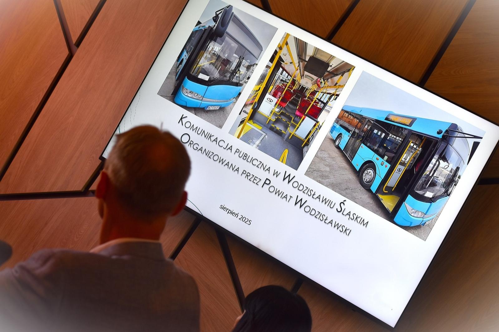 Zdjęcie w galerii na portalu naszwodzislaw.com: Nowa organizacja Wodzisławskiej Komunikacji Powiatowej od stycznia 2026 roku wiadomości z regionu