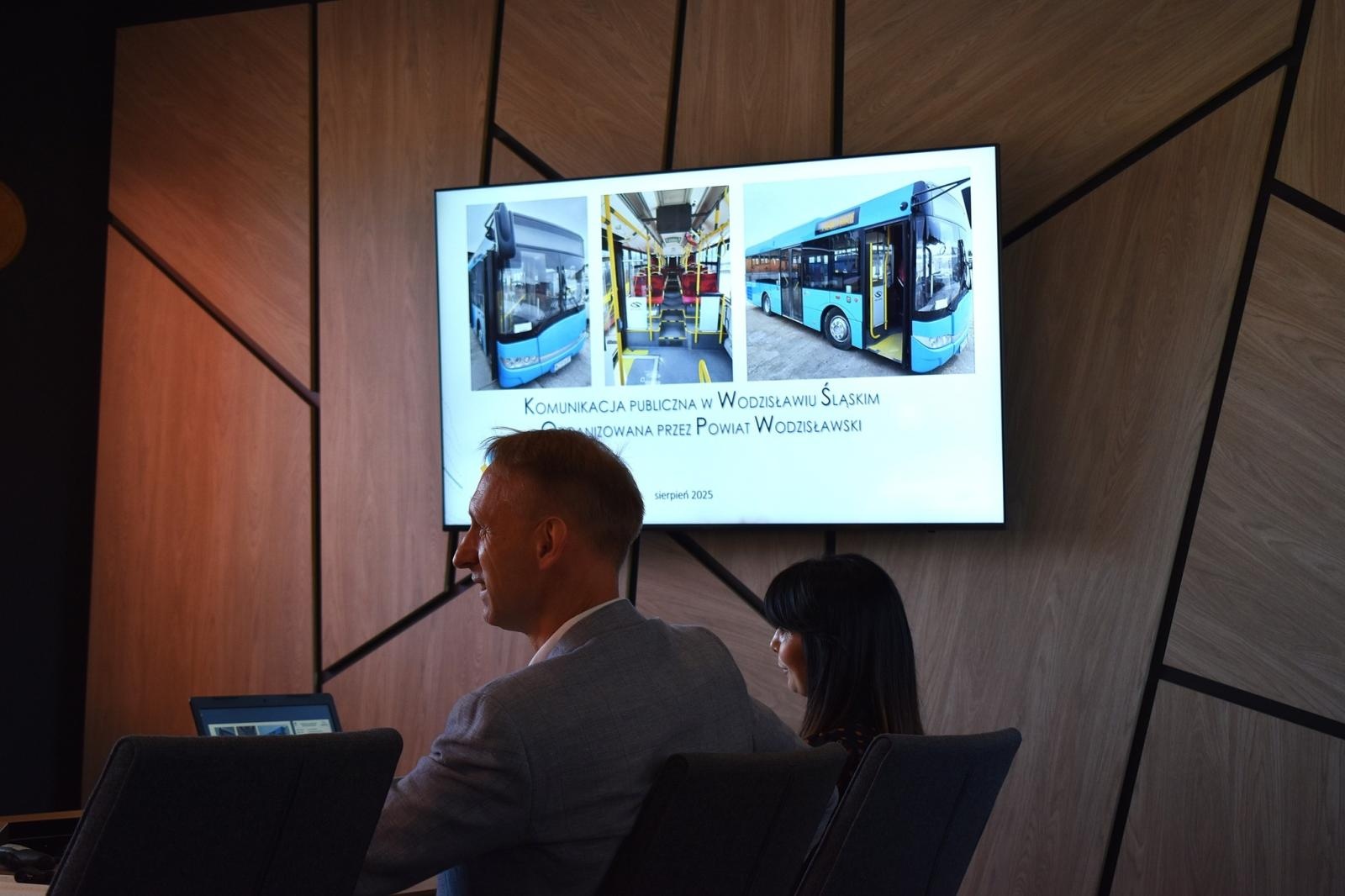 Zdjęcie w galerii na portalu naszwodzislaw.com: Nowa organizacja Wodzisławskiej Komunikacji Powiatowej od stycznia 2026 roku wiadomości z regionu