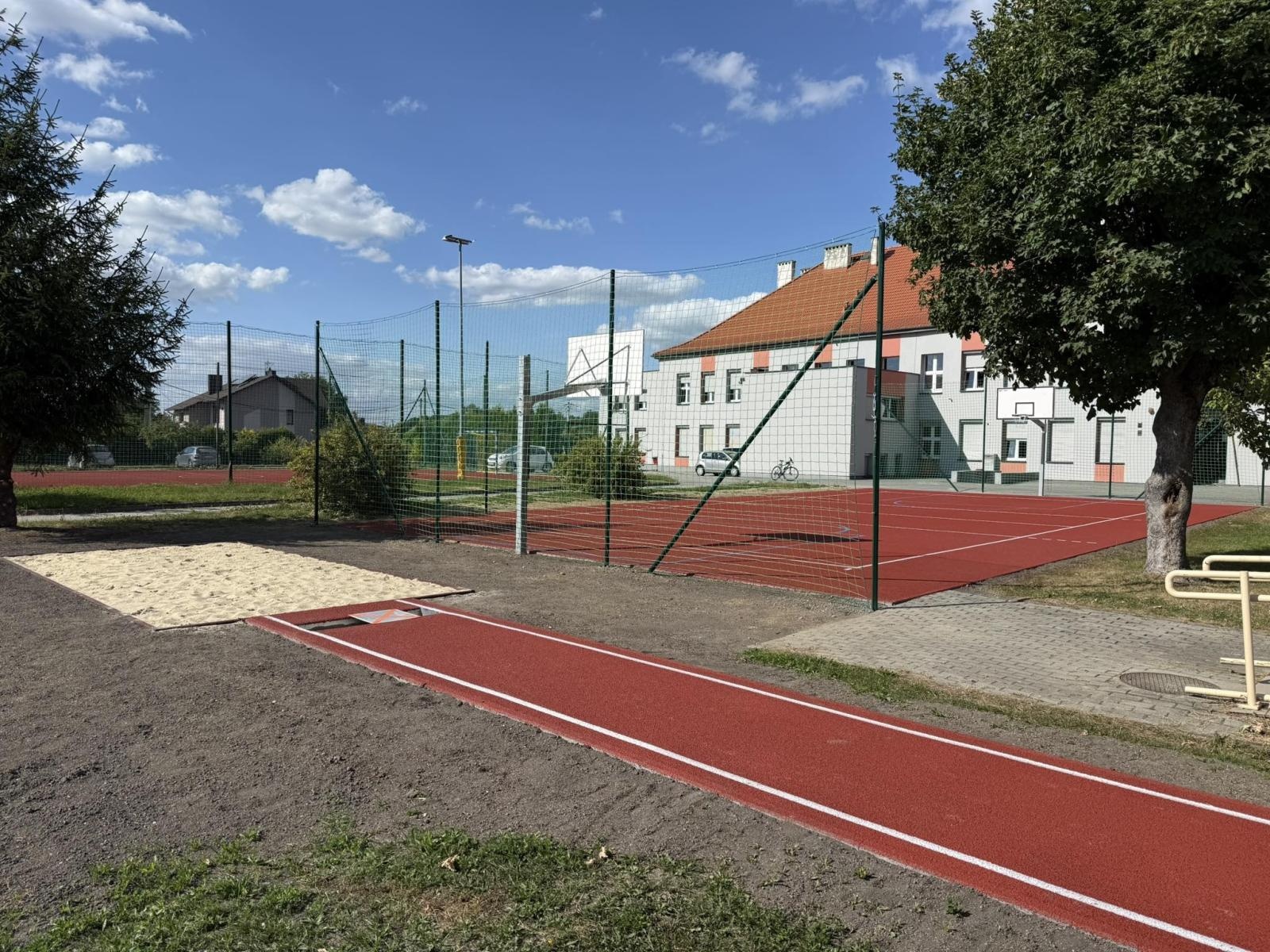 Zdjęcie w galerii na portalu naszwodzislaw.com: ZSP numer 2 po metamorfozie [FOTO] wiadomości z regionu