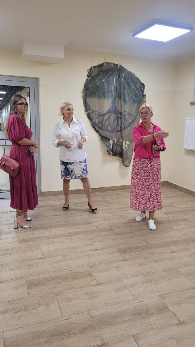 Zdjęcie w galerii na portalu naszwodzislaw.com: Gospodarska wizyta w powiatowych szkołach. Już niebawem pierwszy dzwonek wiadomości z regionu