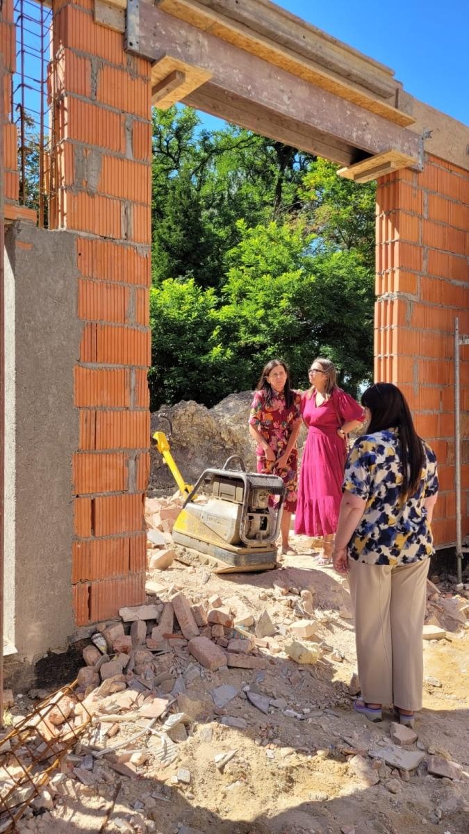 Zdjęcie w galerii na portalu naszwodzislaw.com: Gospodarska wizyta w powiatowych szkołach. Już niebawem pierwszy dzwonek wiadomości z regionu