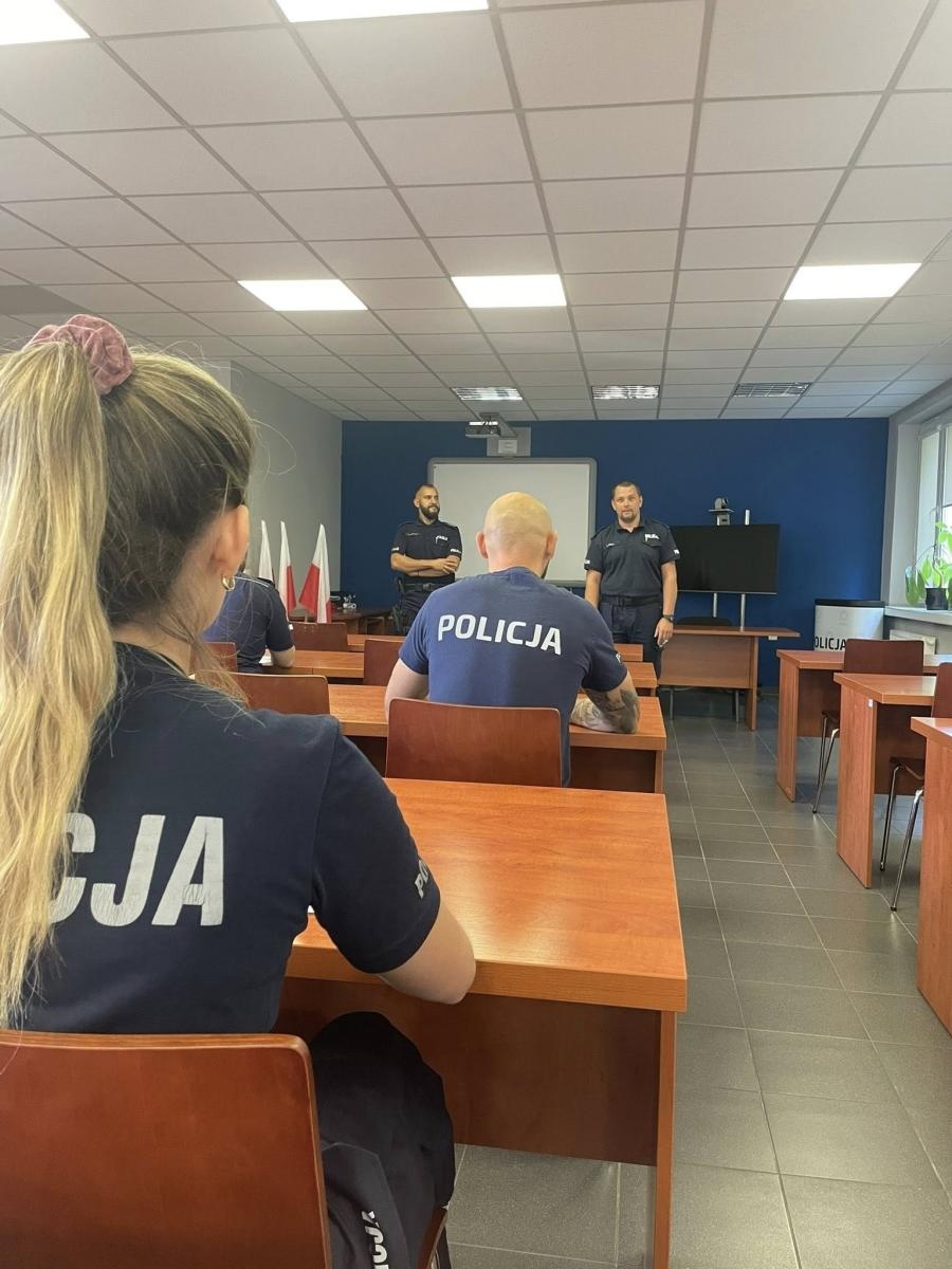 Zdjęcie w galerii na portalu naszwodzislaw.com: Policjant oskarżyciel publiczny. Konkurs w wodzisławskiej komendzie wiadomości z regionu