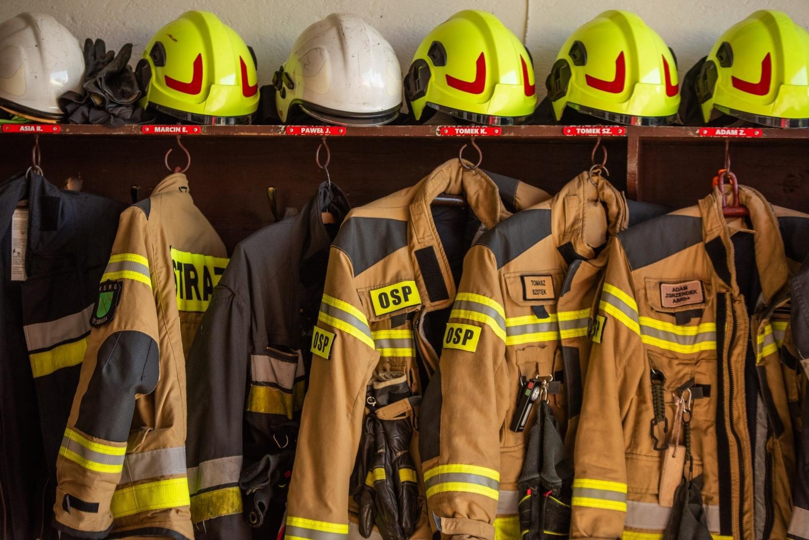 Zdjęcie w galerii na portalu naszwodzislaw.com: Jubileusz 90-lecia OSP Zawada. Strażacka tradycja i wspólne świętowanie [FOTO] wiadomości z regionu