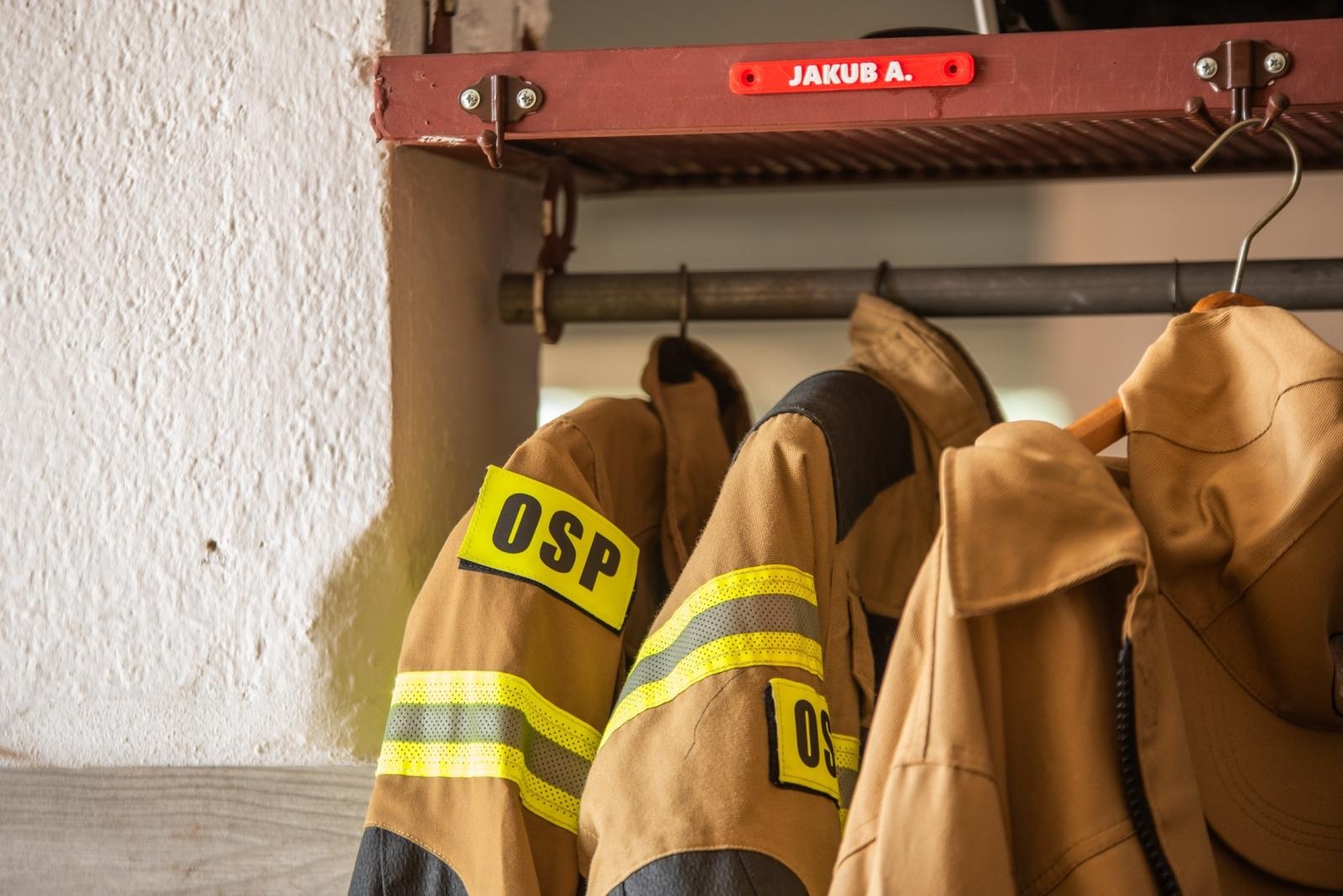 Zdjęcie w galerii na portalu naszwodzislaw.com: Jubileusz 90-lecia OSP Zawada. Strażacka tradycja i wspólne świętowanie [FOTO] wiadomości z regionu