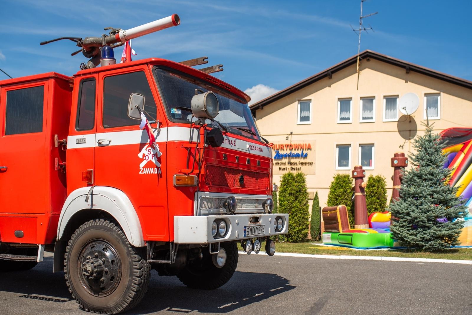 Zdjęcie w galerii na portalu naszwodzislaw.com: Jubileusz 90-lecia OSP Zawada. Strażacka tradycja i wspólne świętowanie [FOTO] wiadomości z regionu