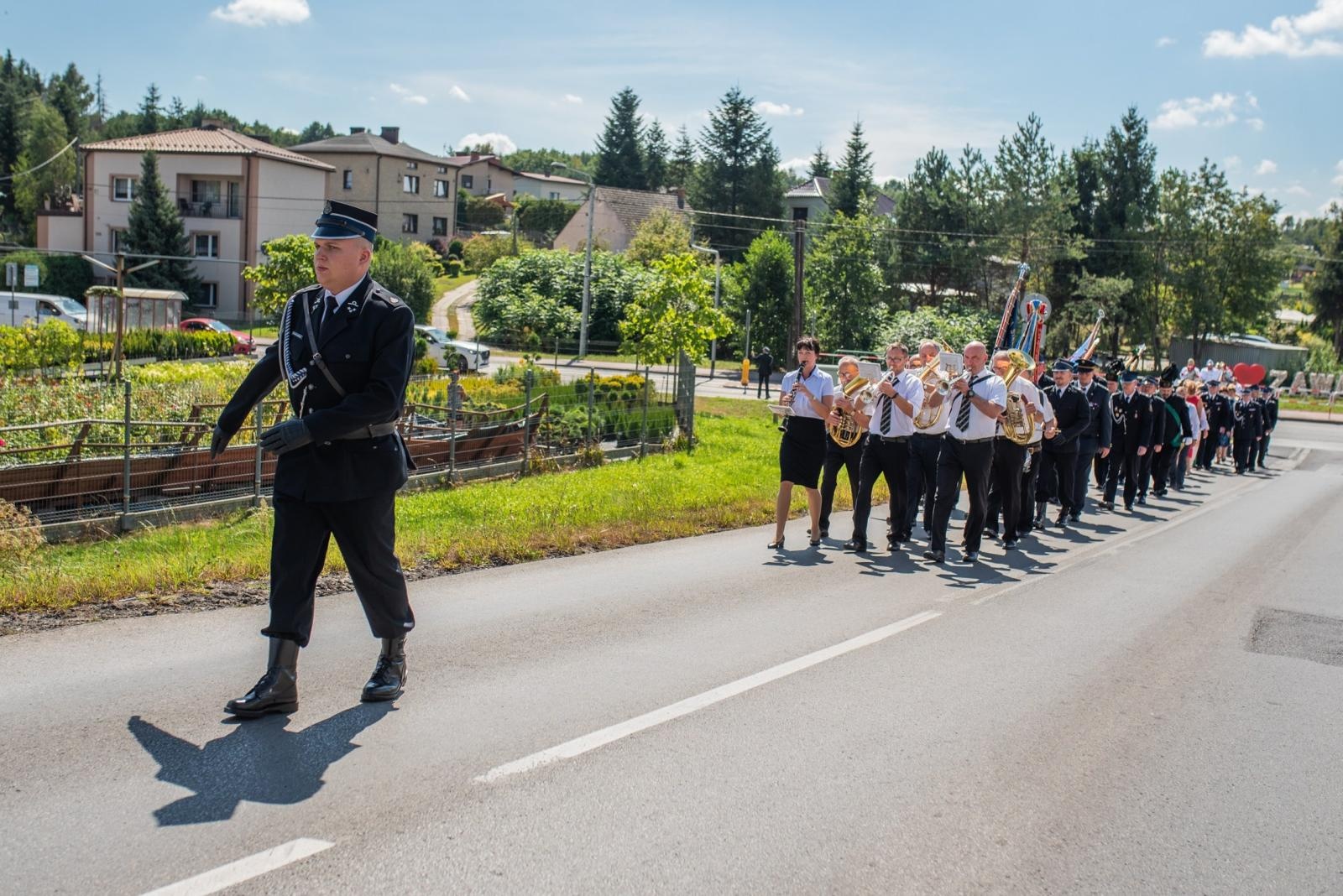 Zdjęcie w galerii na portalu naszwodzislaw.com: Jubileusz 90-lecia OSP Zawada. Strażacka tradycja i wspólne świętowanie [FOTO] wiadomości z regionu
