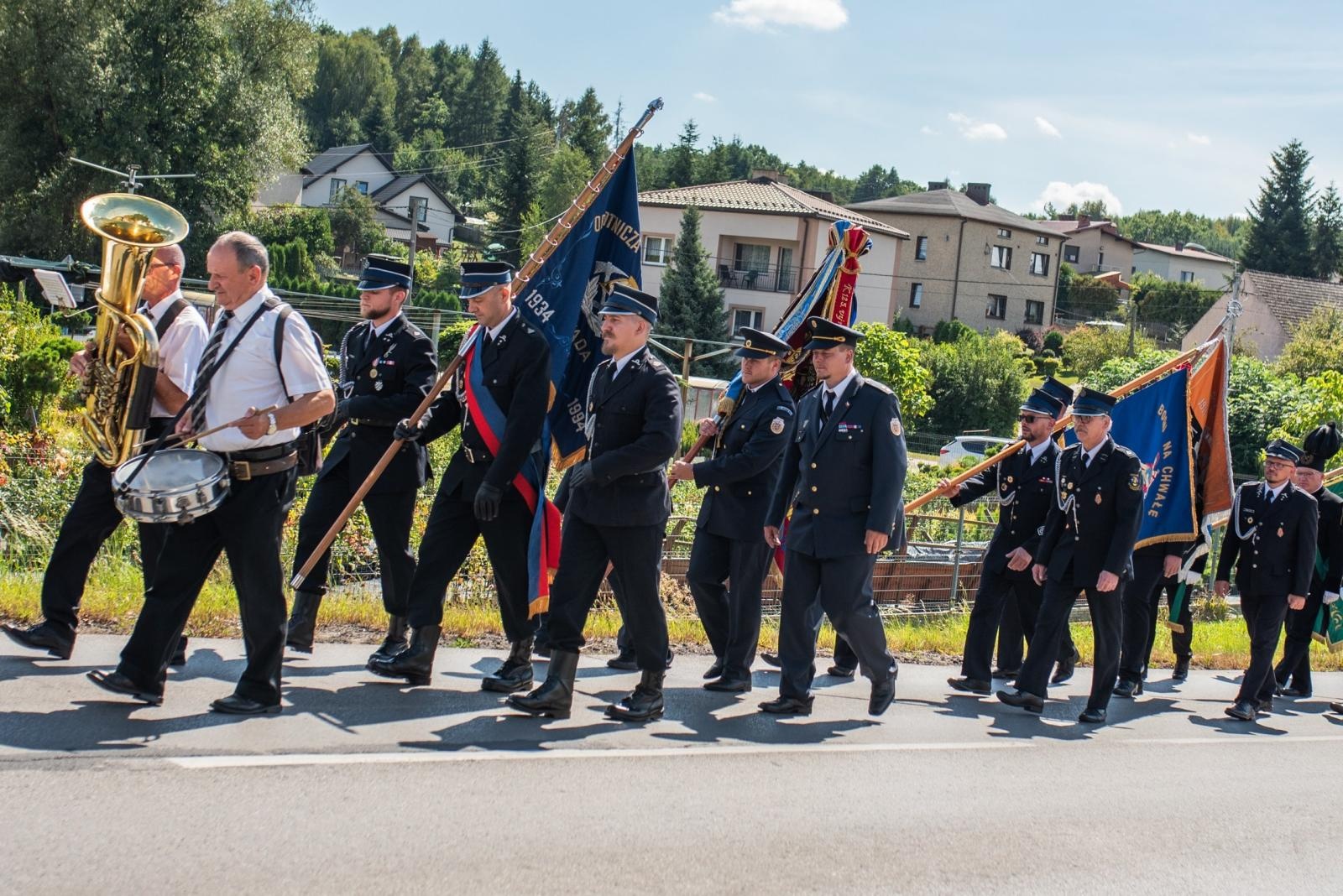 Zdjęcie w galerii na portalu naszwodzislaw.com: Jubileusz 90-lecia OSP Zawada. Strażacka tradycja i wspólne świętowanie [FOTO] wiadomości z regionu
