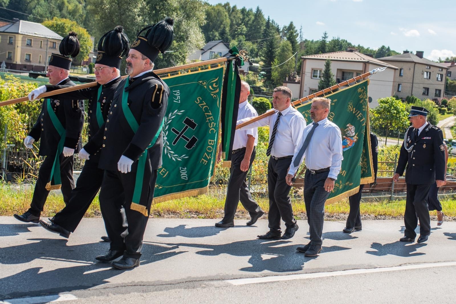 Zdjęcie w galerii na portalu naszwodzislaw.com: Jubileusz 90-lecia OSP Zawada. Strażacka tradycja i wspólne świętowanie [FOTO] wiadomości z regionu