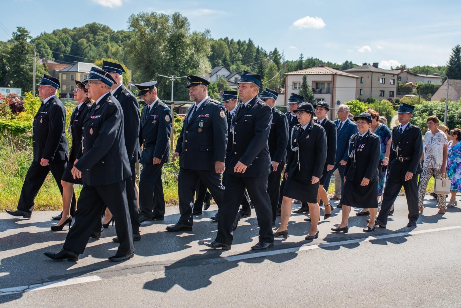 Zdjęcie w galerii na portalu naszwodzislaw.com: Jubileusz 90-lecia OSP Zawada. Strażacka tradycja i wspólne świętowanie [FOTO] wiadomości z regionu