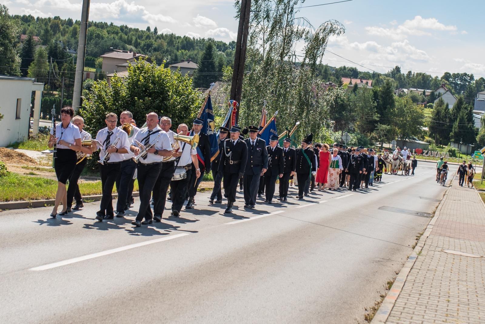Zdjęcie w galerii na portalu naszwodzislaw.com: Jubileusz 90-lecia OSP Zawada. Strażacka tradycja i wspólne świętowanie [FOTO] wiadomości z regionu
