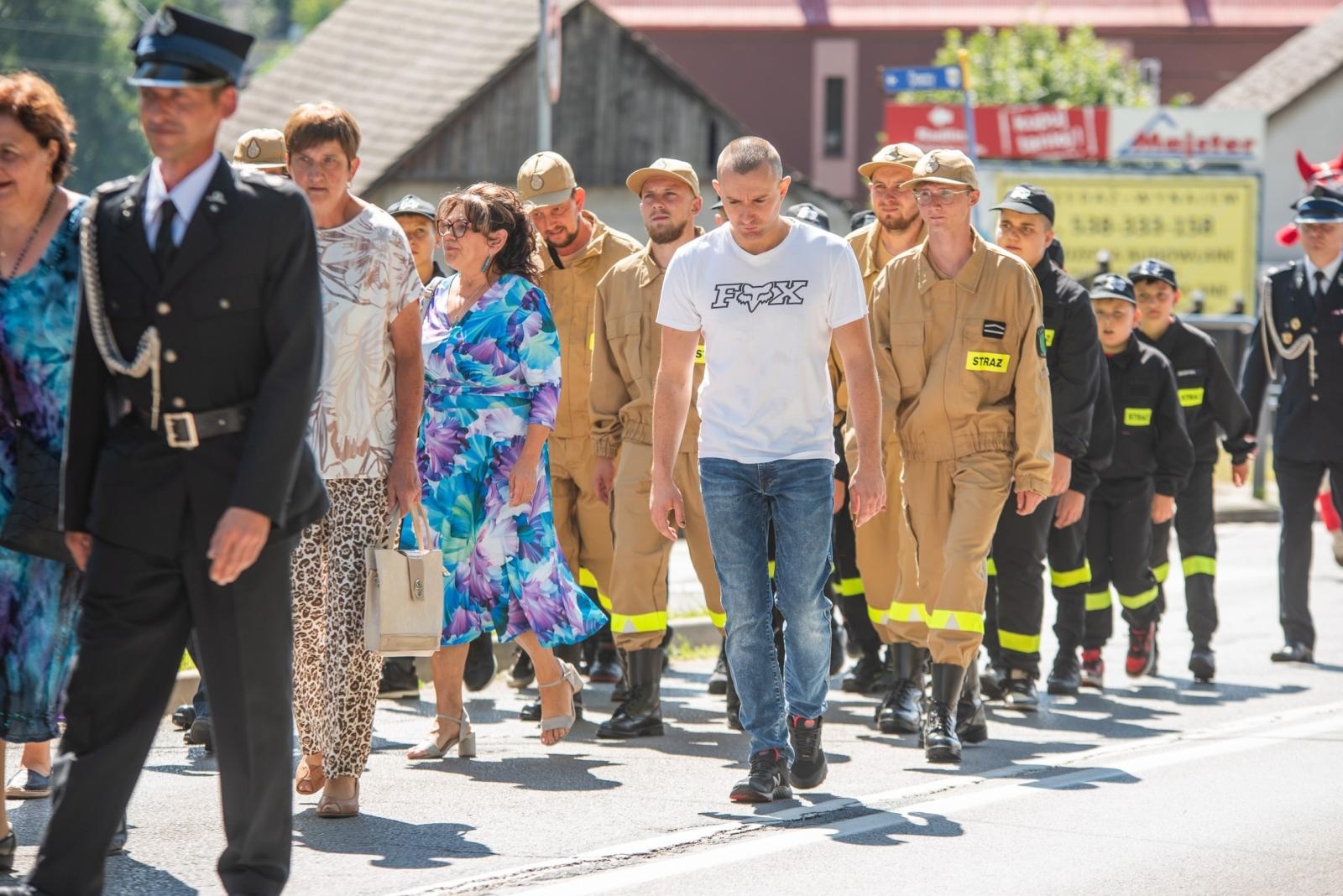 Zdjęcie w galerii na portalu naszwodzislaw.com: Jubileusz 90-lecia OSP Zawada. Strażacka tradycja i wspólne świętowanie [FOTO] wiadomości z regionu