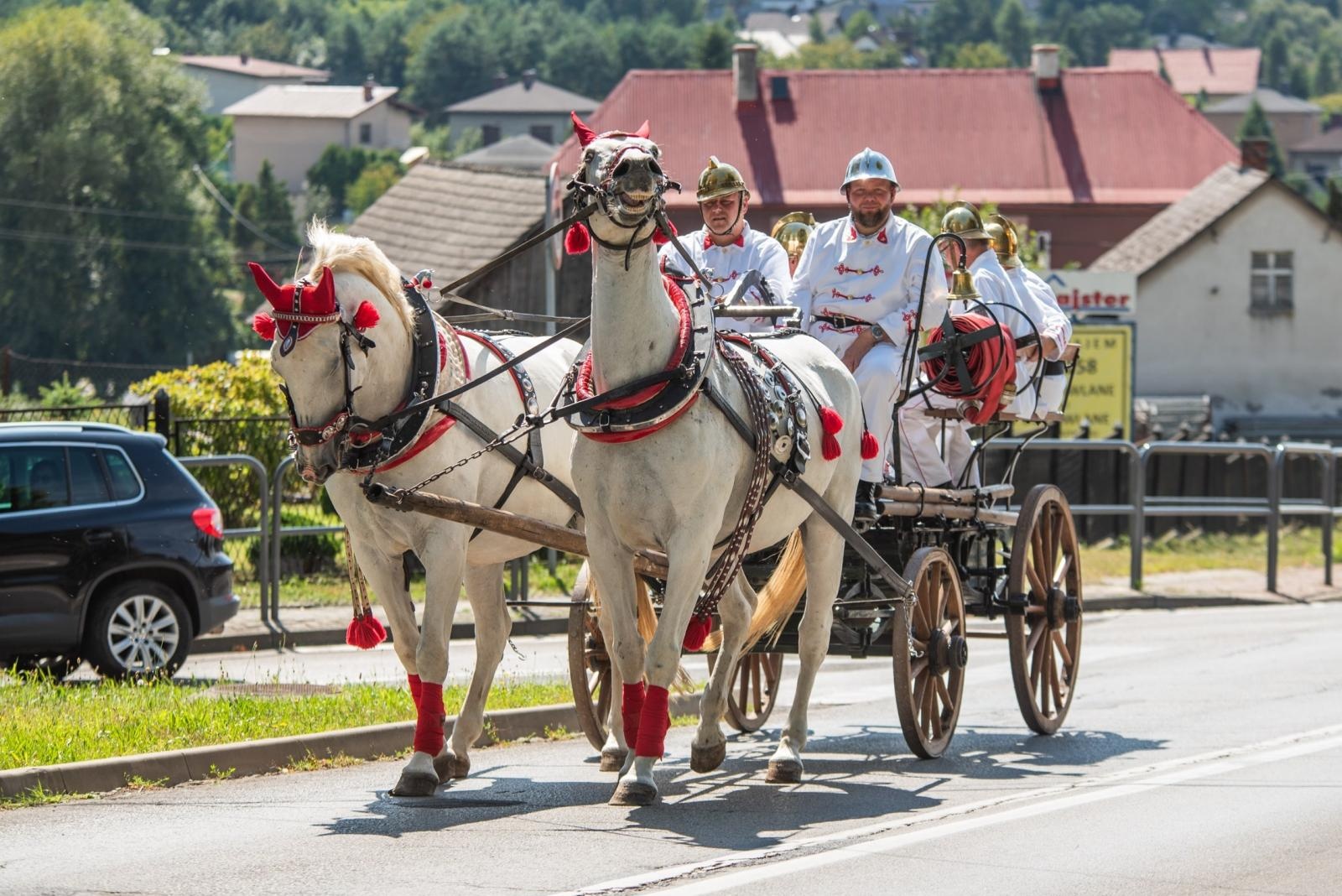 Zdjęcie w galerii na portalu naszwodzislaw.com: Jubileusz 90-lecia OSP Zawada. Strażacka tradycja i wspólne świętowanie [FOTO] wiadomości z regionu