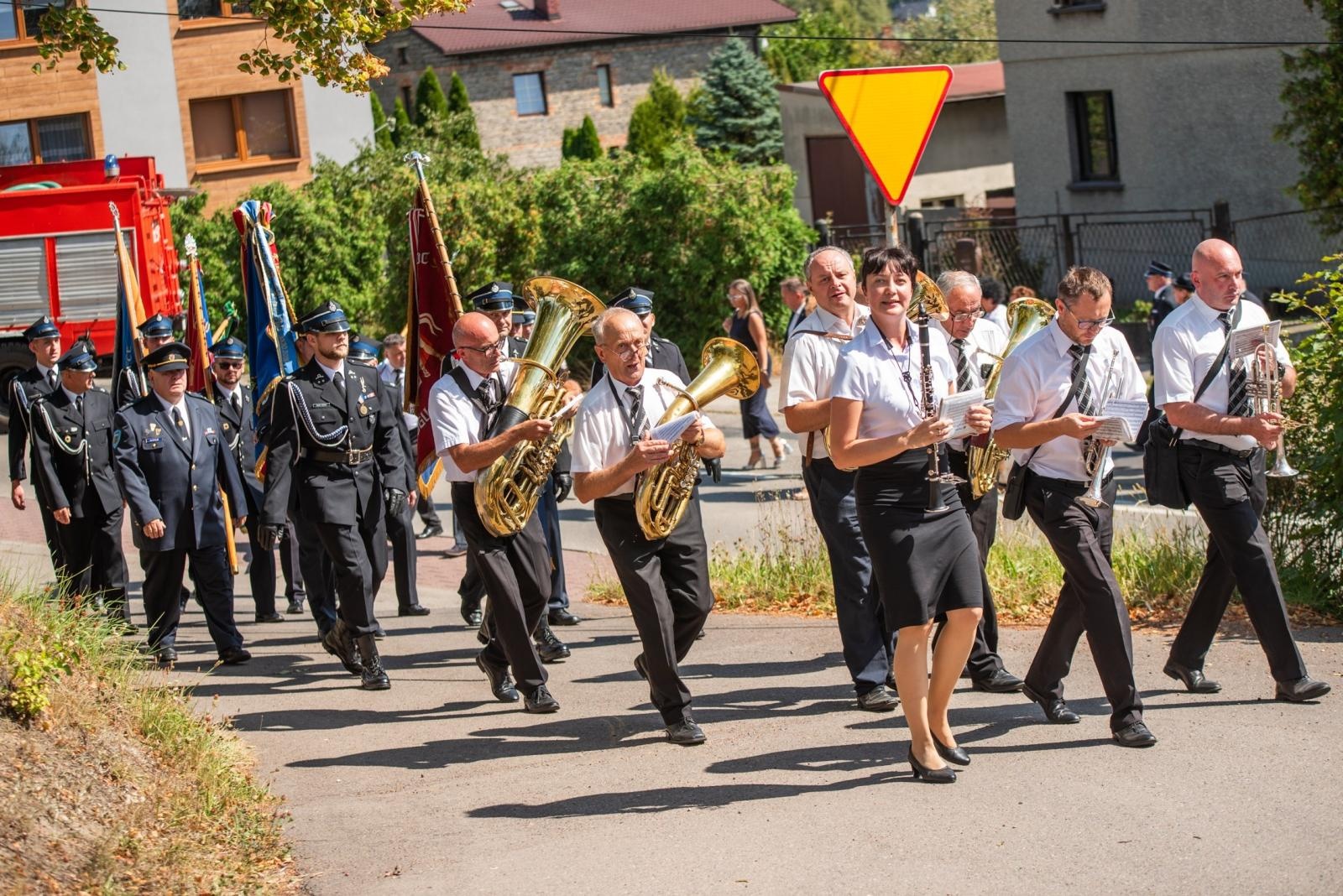 Zdjęcie w galerii na portalu naszwodzislaw.com: Jubileusz 90-lecia OSP Zawada. Strażacka tradycja i wspólne świętowanie [FOTO] wiadomości z regionu