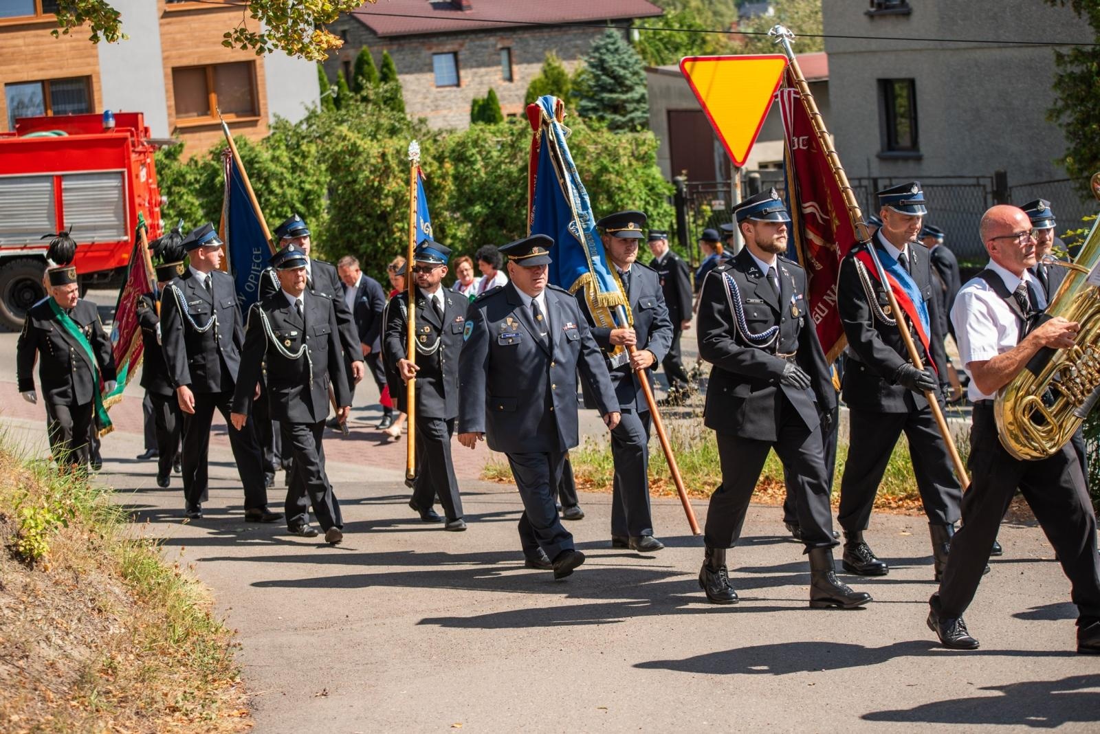 Zdjęcie w galerii na portalu naszwodzislaw.com: Jubileusz 90-lecia OSP Zawada. Strażacka tradycja i wspólne świętowanie [FOTO] wiadomości z regionu