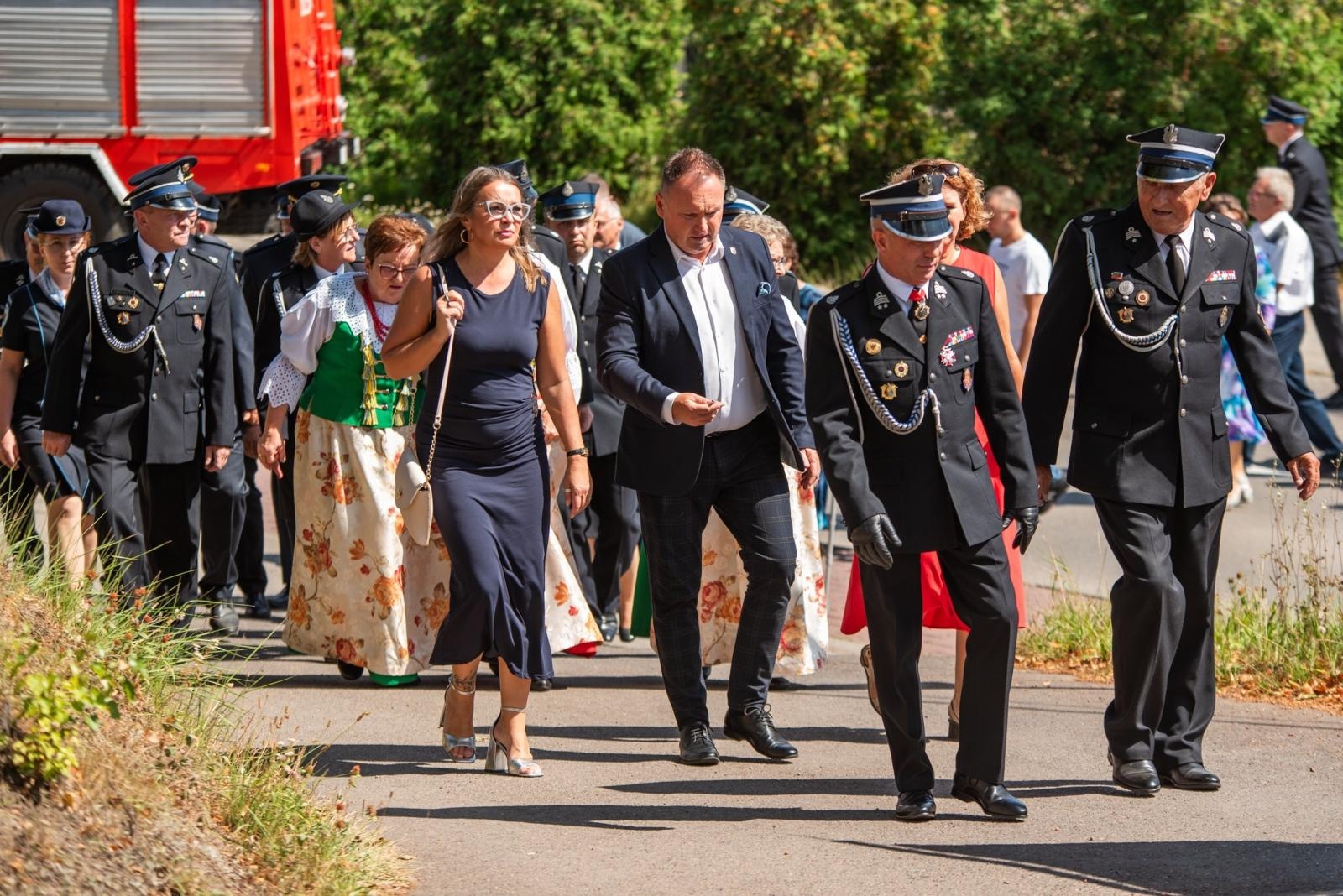 Zdjęcie w galerii na portalu naszwodzislaw.com: Jubileusz 90-lecia OSP Zawada. Strażacka tradycja i wspólne świętowanie [FOTO] wiadomości z regionu