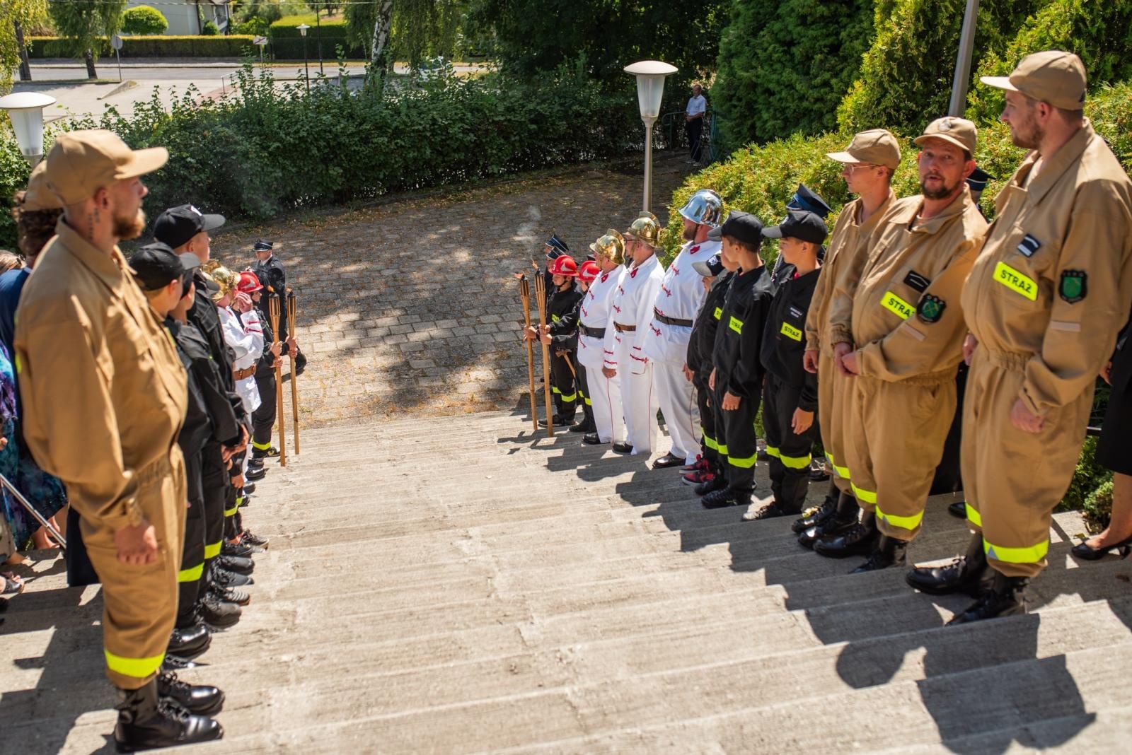 Zdjęcie w galerii na portalu naszwodzislaw.com: Jubileusz 90-lecia OSP Zawada. Strażacka tradycja i wspólne świętowanie [FOTO] wiadomości z regionu