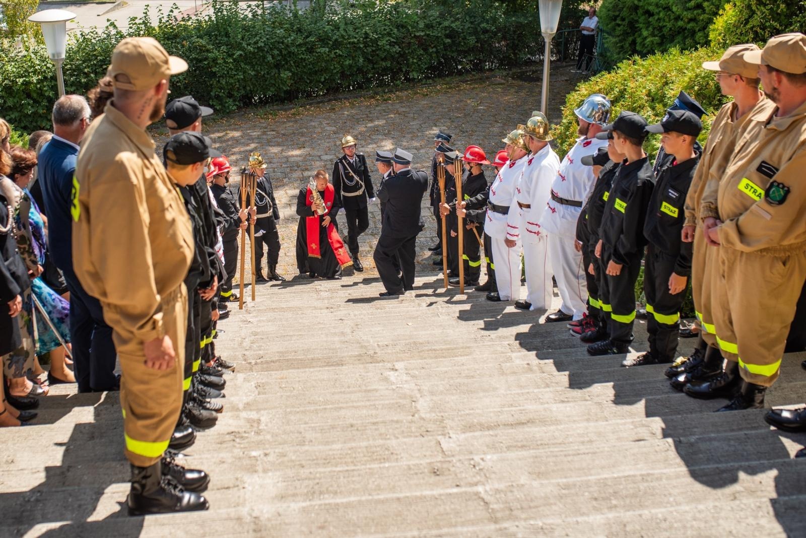 Zdjęcie w galerii na portalu naszwodzislaw.com: Jubileusz 90-lecia OSP Zawada. Strażacka tradycja i wspólne świętowanie [FOTO] wiadomości z regionu