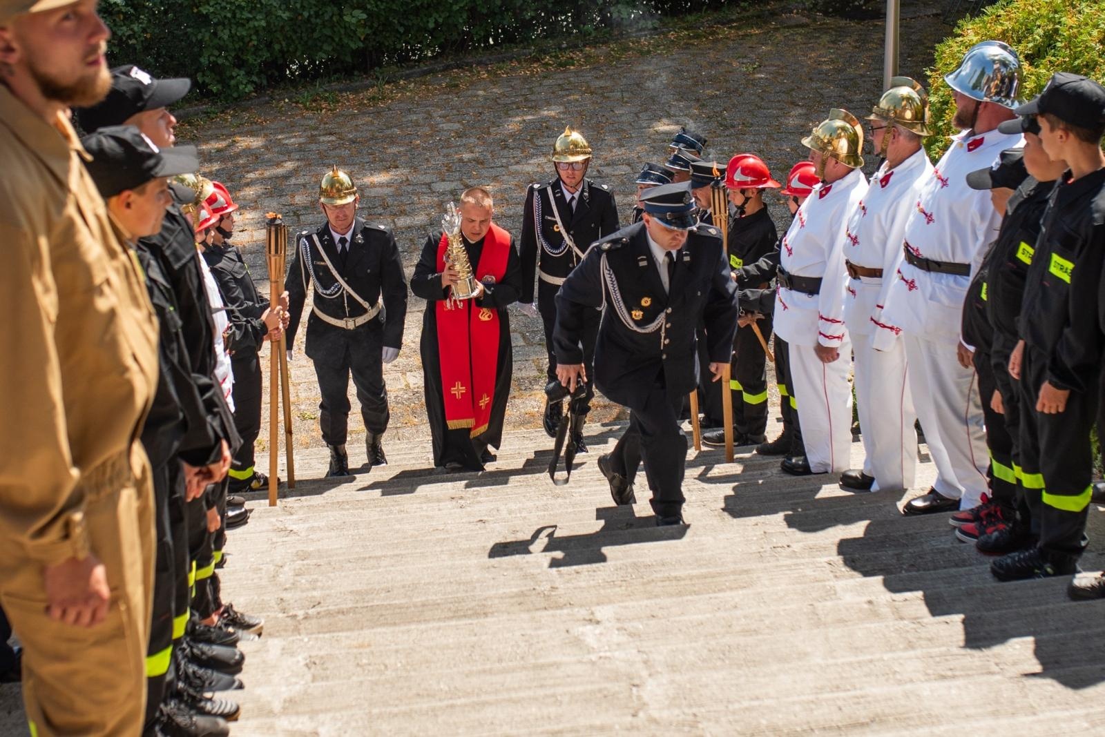Zdjęcie w galerii na portalu naszwodzislaw.com: Jubileusz 90-lecia OSP Zawada. Strażacka tradycja i wspólne świętowanie [FOTO] wiadomości z regionu