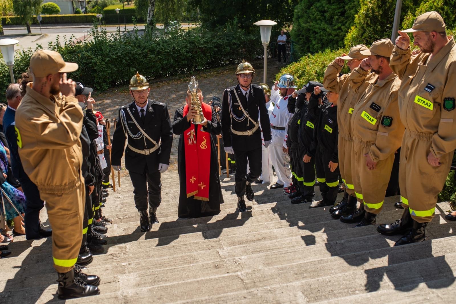 Zdjęcie w galerii na portalu naszwodzislaw.com: Jubileusz 90-lecia OSP Zawada. Strażacka tradycja i wspólne świętowanie [FOTO] wiadomości z regionu