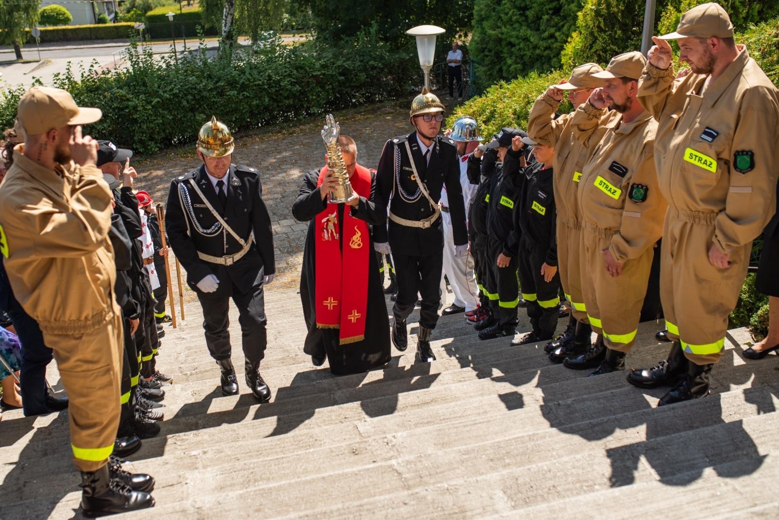 Zdjęcie w galerii na portalu naszwodzislaw.com: Jubileusz 90-lecia OSP Zawada. Strażacka tradycja i wspólne świętowanie [FOTO] wiadomości z regionu