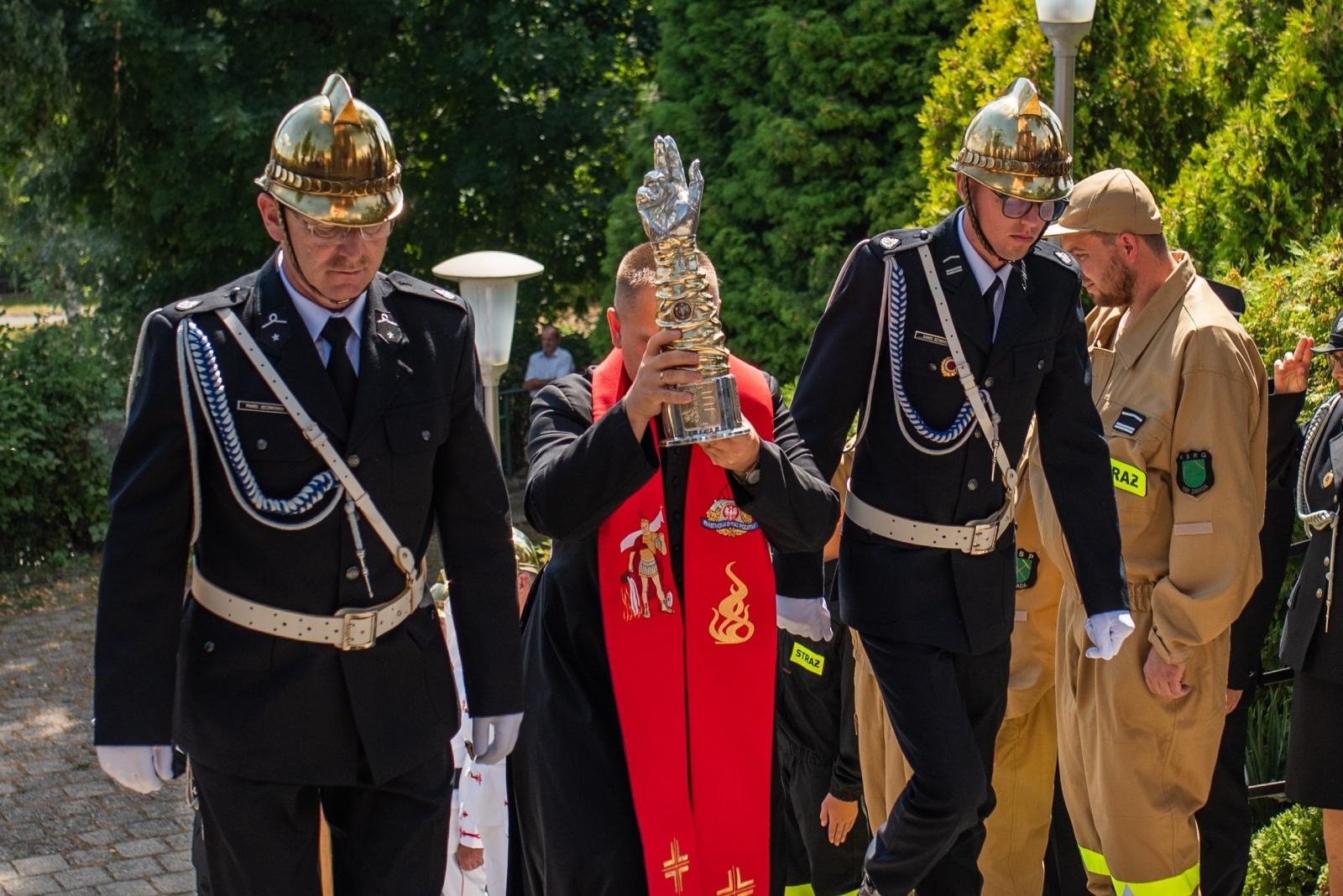 Zdjęcie w galerii na portalu naszwodzislaw.com: Jubileusz 90-lecia OSP Zawada. Strażacka tradycja i wspólne świętowanie [FOTO] wiadomości z regionu