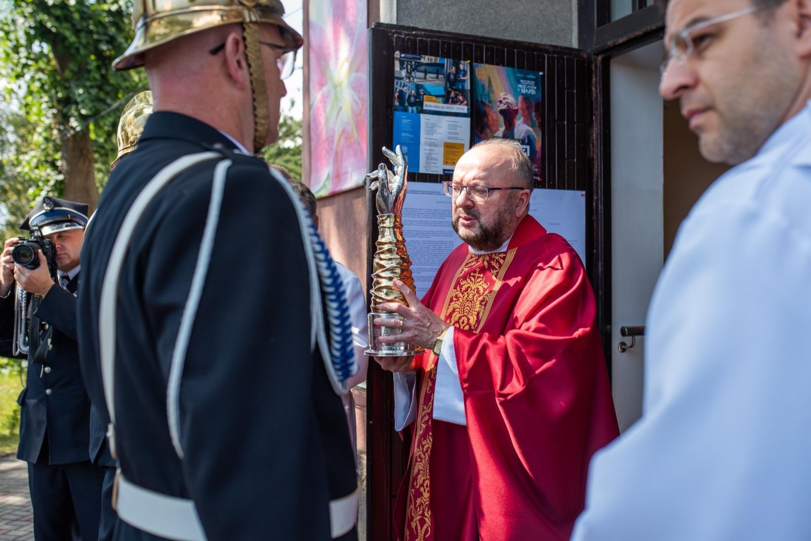 Zdjęcie w galerii na portalu naszwodzislaw.com: Jubileusz 90-lecia OSP Zawada. Strażacka tradycja i wspólne świętowanie [FOTO] wiadomości z regionu