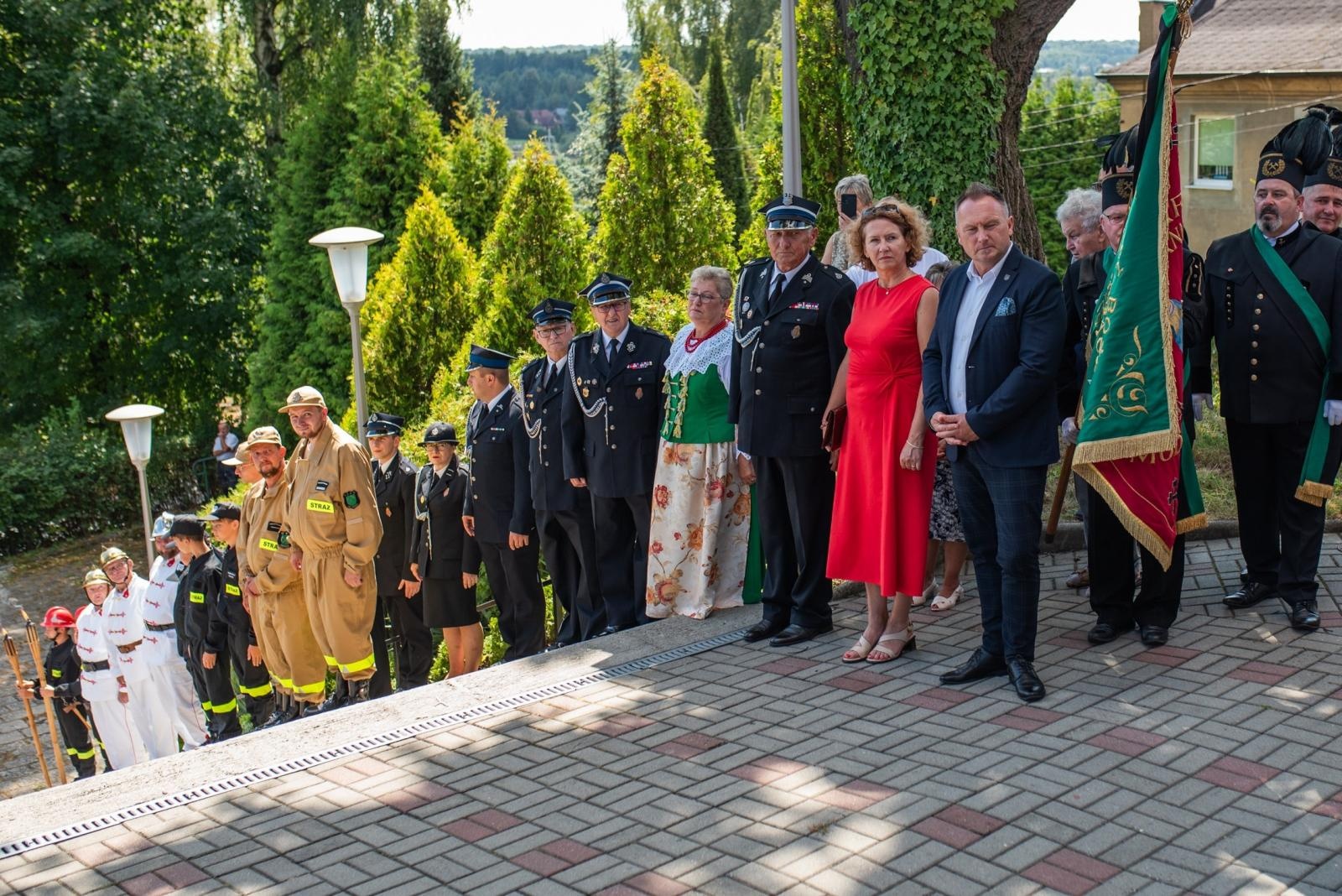 Zdjęcie w galerii na portalu naszwodzislaw.com: Jubileusz 90-lecia OSP Zawada. Strażacka tradycja i wspólne świętowanie [FOTO] wiadomości z regionu