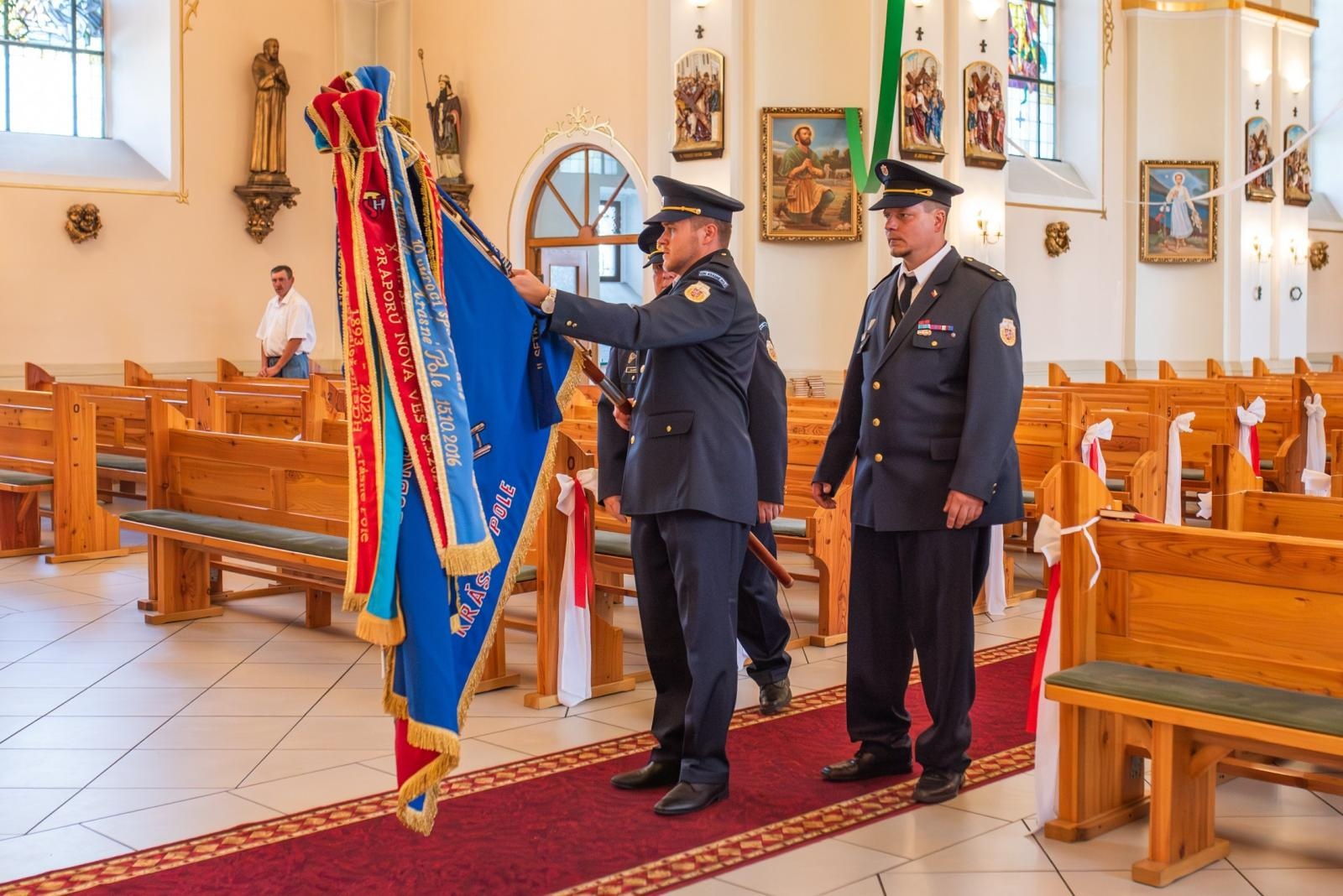 Zdjęcie w galerii na portalu naszwodzislaw.com: Jubileusz 90-lecia OSP Zawada. Strażacka tradycja i wspólne świętowanie [FOTO] wiadomości z regionu