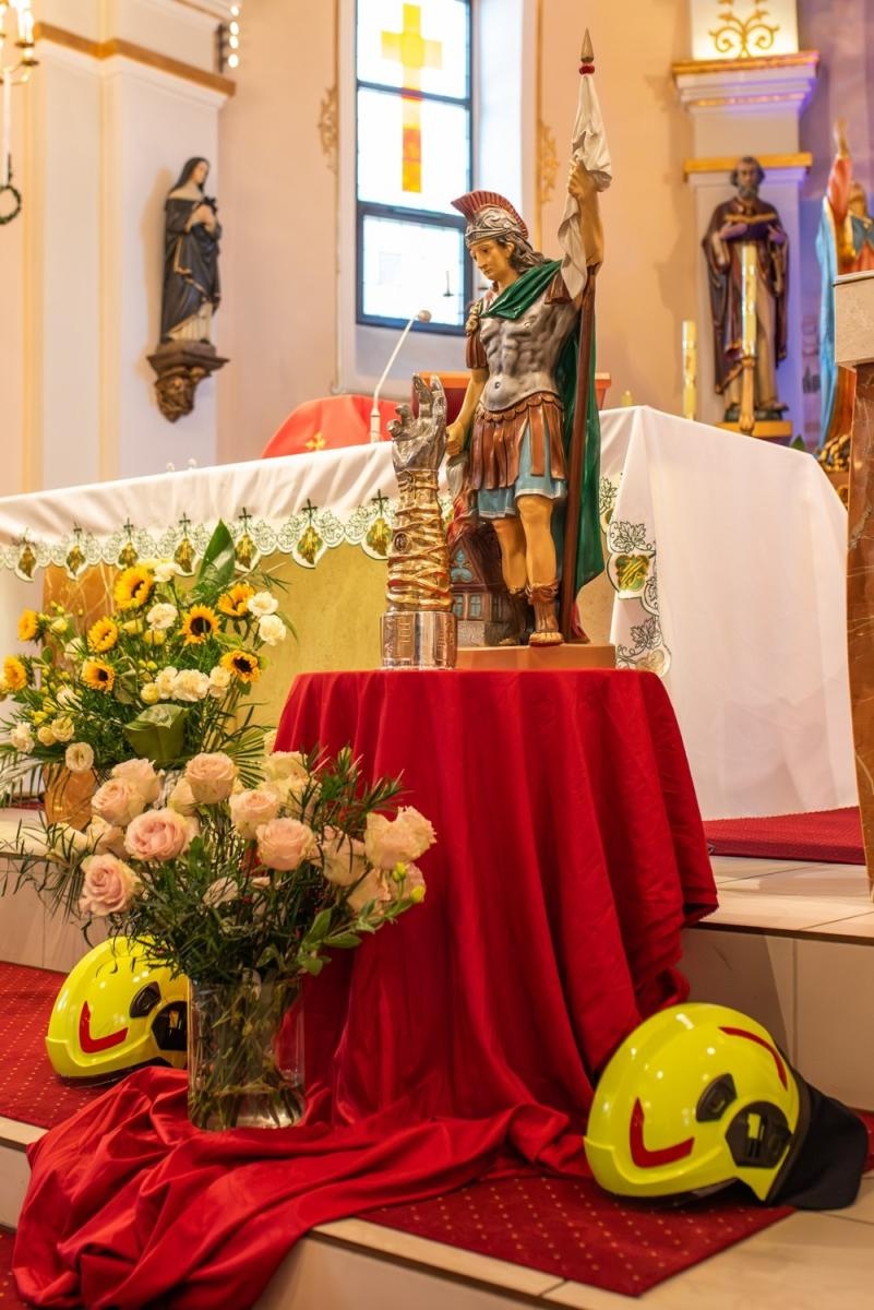 Zdjęcie w galerii na portalu naszwodzislaw.com: Jubileusz 90-lecia OSP Zawada. Strażacka tradycja i wspólne świętowanie [FOTO] wiadomości z regionu