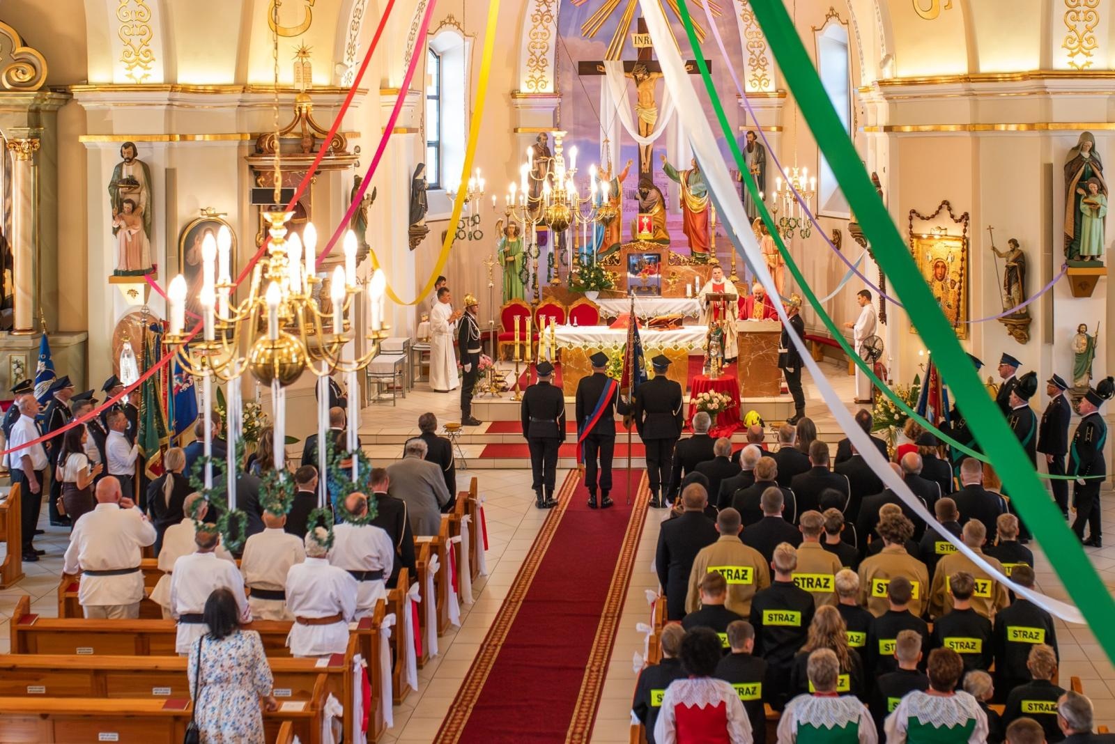 Zdjęcie w galerii na portalu naszwodzislaw.com: Jubileusz 90-lecia OSP Zawada. Strażacka tradycja i wspólne świętowanie [FOTO] wiadomości z regionu