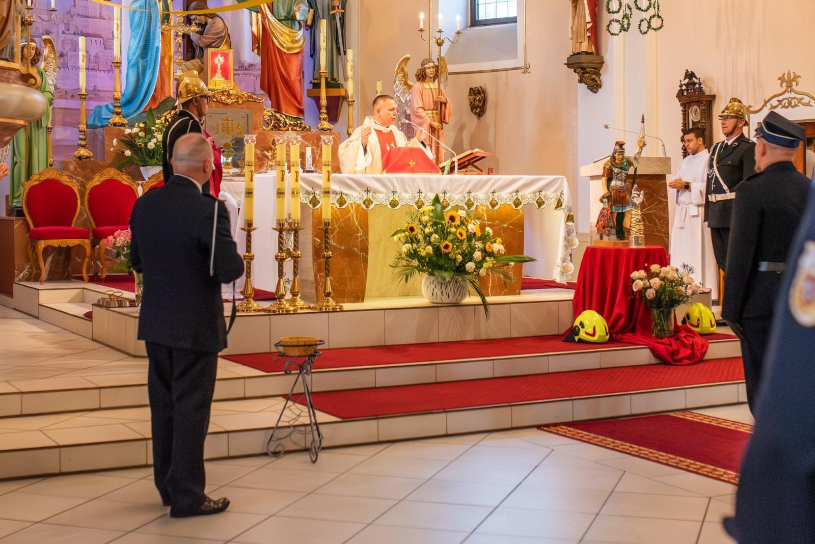 Zdjęcie w galerii na portalu naszwodzislaw.com: Jubileusz 90-lecia OSP Zawada. Strażacka tradycja i wspólne świętowanie [FOTO] wiadomości z regionu
