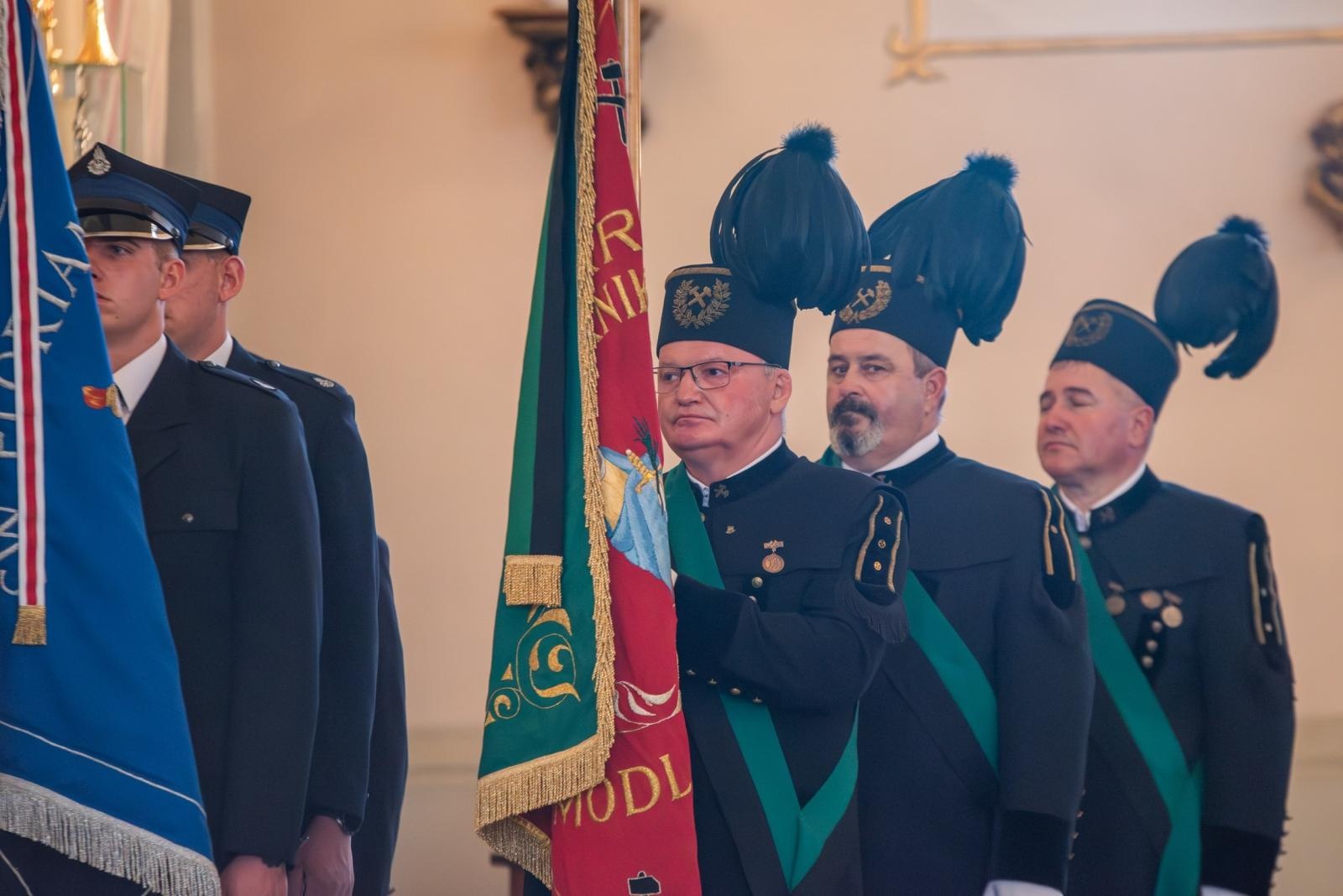 Zdjęcie w galerii na portalu naszwodzislaw.com: Jubileusz 90-lecia OSP Zawada. Strażacka tradycja i wspólne świętowanie [FOTO] wiadomości z regionu