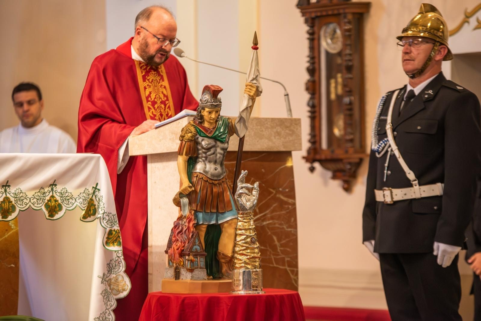 Zdjęcie w galerii na portalu naszwodzislaw.com: Jubileusz 90-lecia OSP Zawada. Strażacka tradycja i wspólne świętowanie [FOTO] wiadomości z regionu