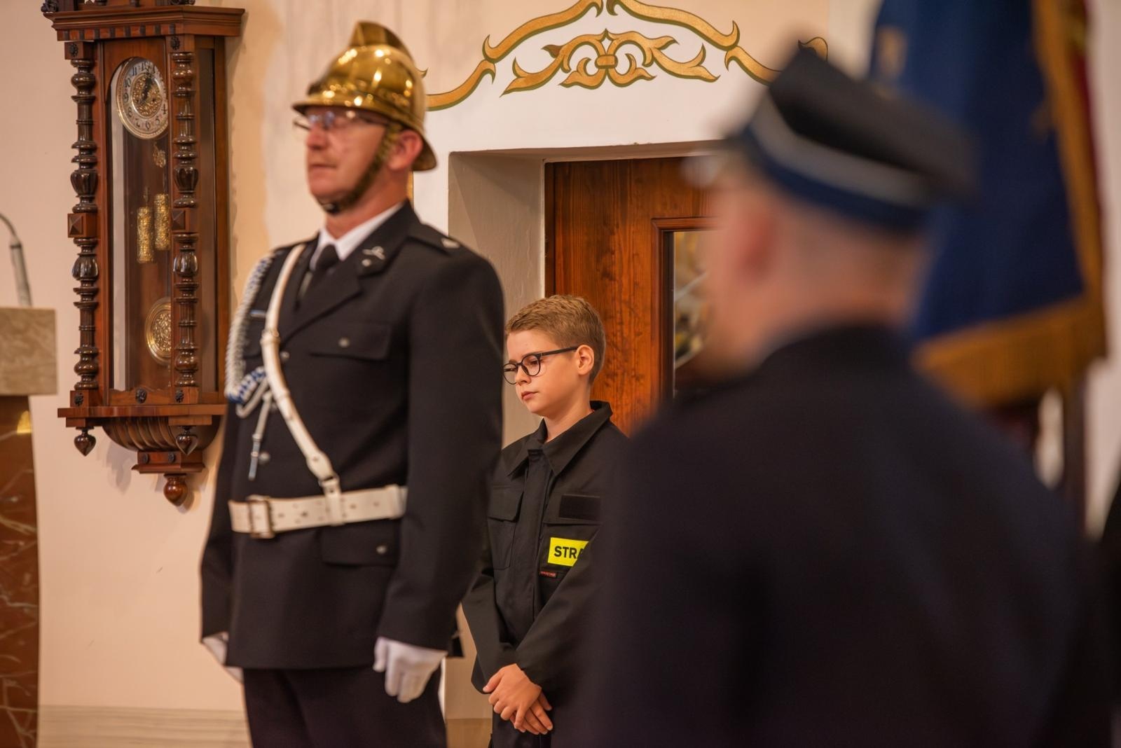 Zdjęcie w galerii na portalu naszwodzislaw.com: Jubileusz 90-lecia OSP Zawada. Strażacka tradycja i wspólne świętowanie [FOTO] wiadomości z regionu