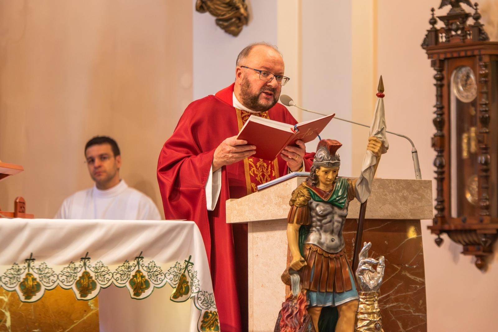 Zdjęcie w galerii na portalu naszwodzislaw.com: Jubileusz 90-lecia OSP Zawada. Strażacka tradycja i wspólne świętowanie [FOTO] wiadomości z regionu