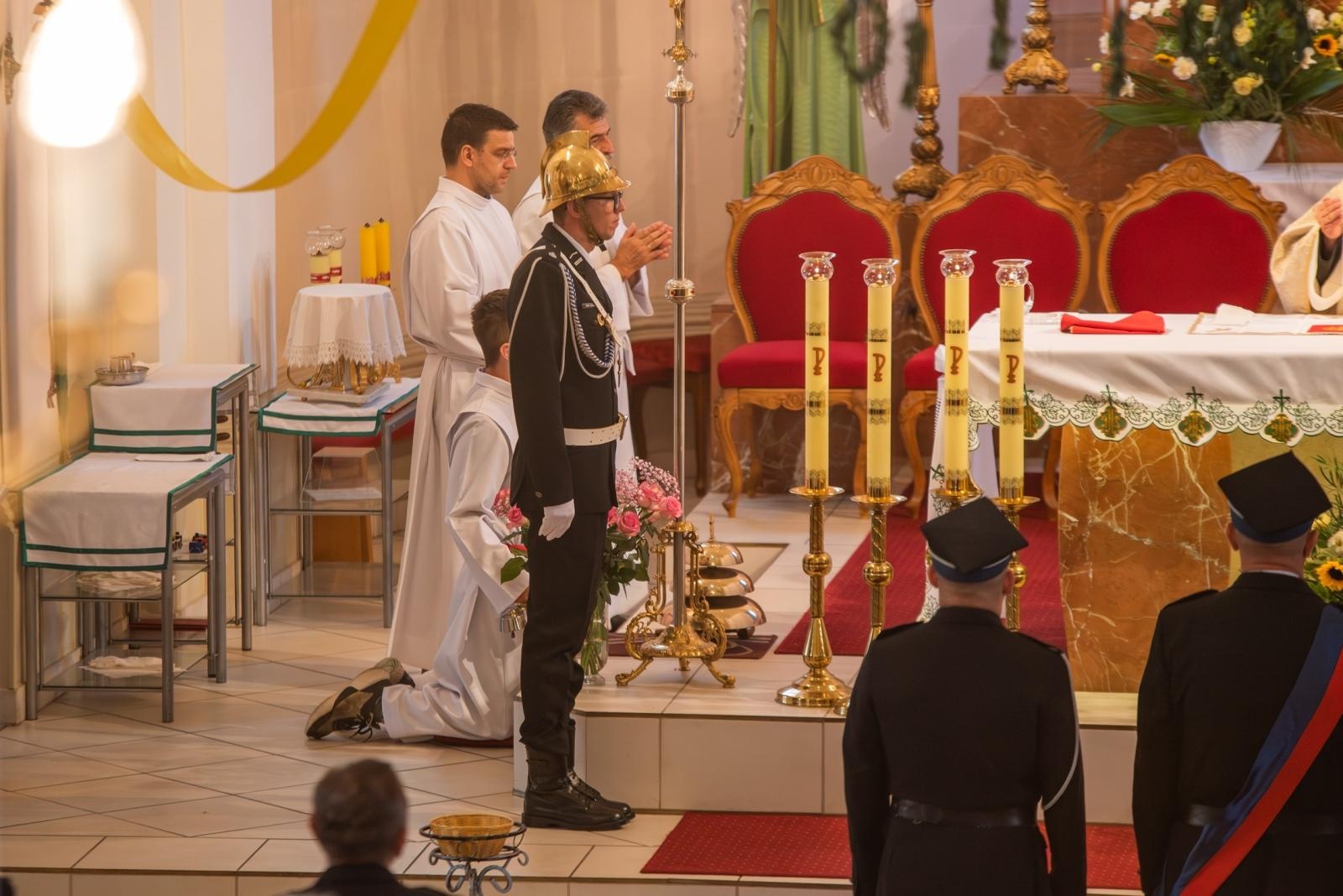 Zdjęcie w galerii na portalu naszwodzislaw.com: Jubileusz 90-lecia OSP Zawada. Strażacka tradycja i wspólne świętowanie [FOTO] wiadomości z regionu