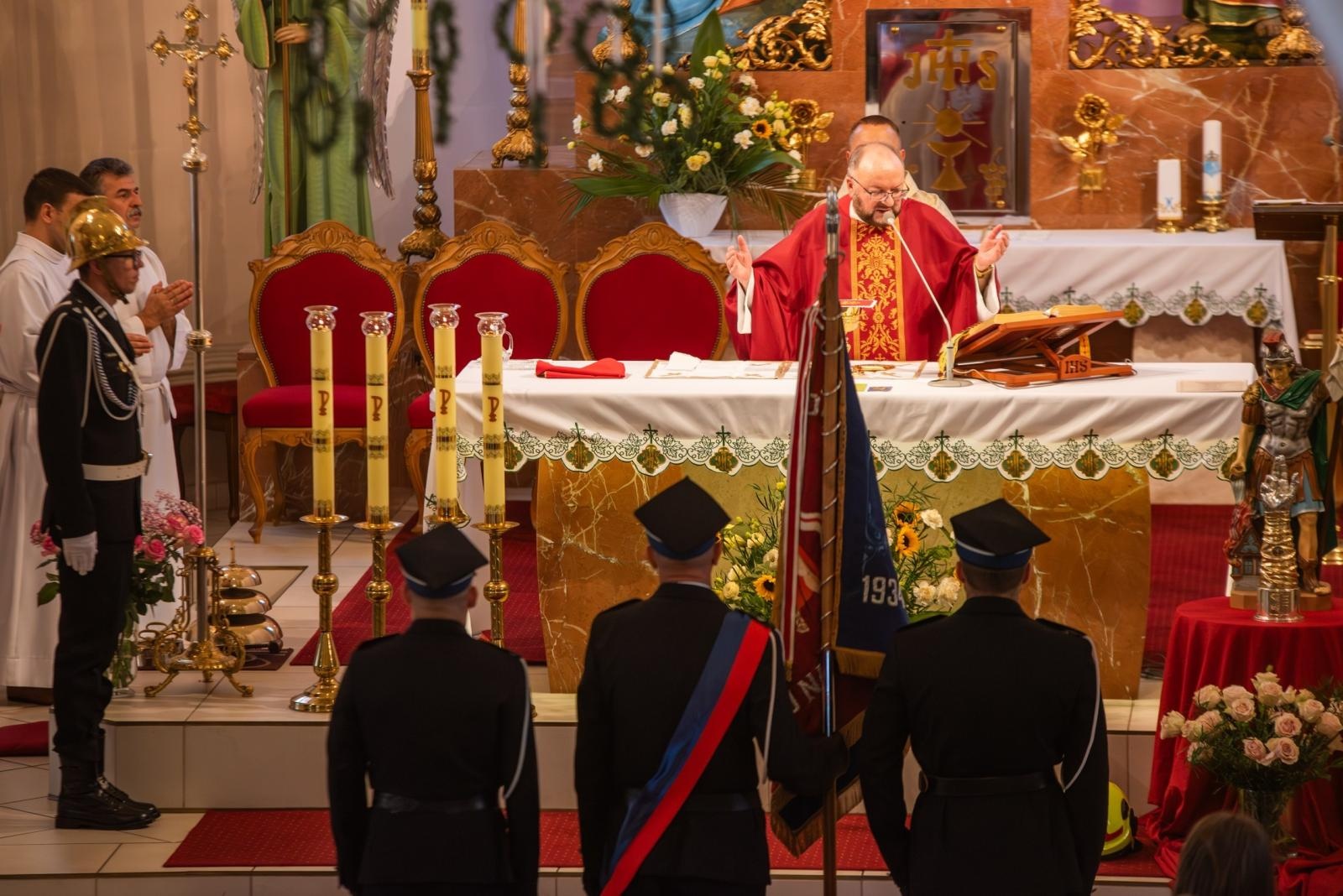 Zdjęcie w galerii na portalu naszwodzislaw.com: Jubileusz 90-lecia OSP Zawada. Strażacka tradycja i wspólne świętowanie [FOTO] wiadomości z regionu