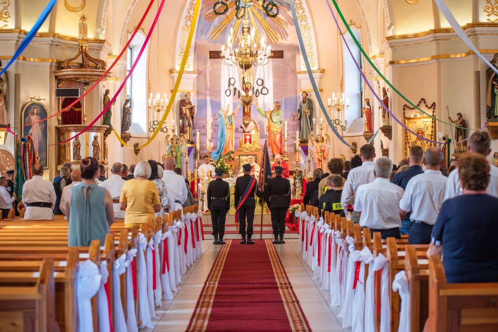 Zdjęcie w galerii na portalu naszwodzislaw.com: Jubileusz 90-lecia OSP Zawada. Strażacka tradycja i wspólne świętowanie [FOTO] wiadomości z regionu