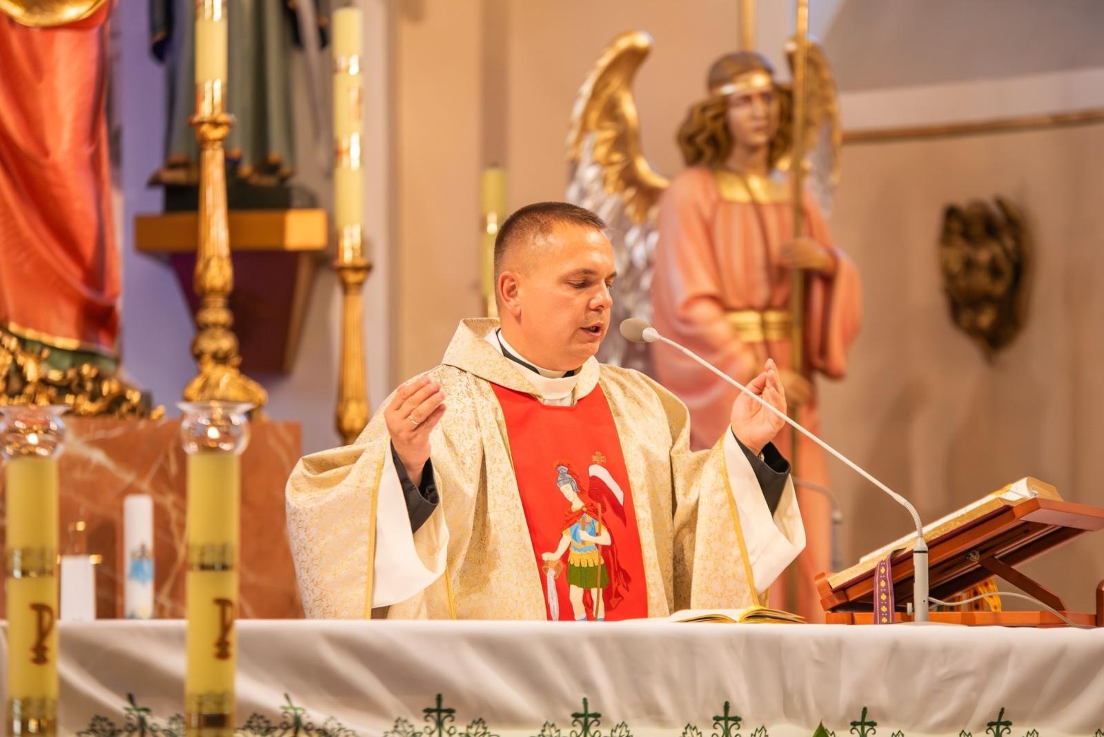 Zdjęcie w galerii na portalu naszwodzislaw.com: Jubileusz 90-lecia OSP Zawada. Strażacka tradycja i wspólne świętowanie [FOTO] wiadomości z regionu